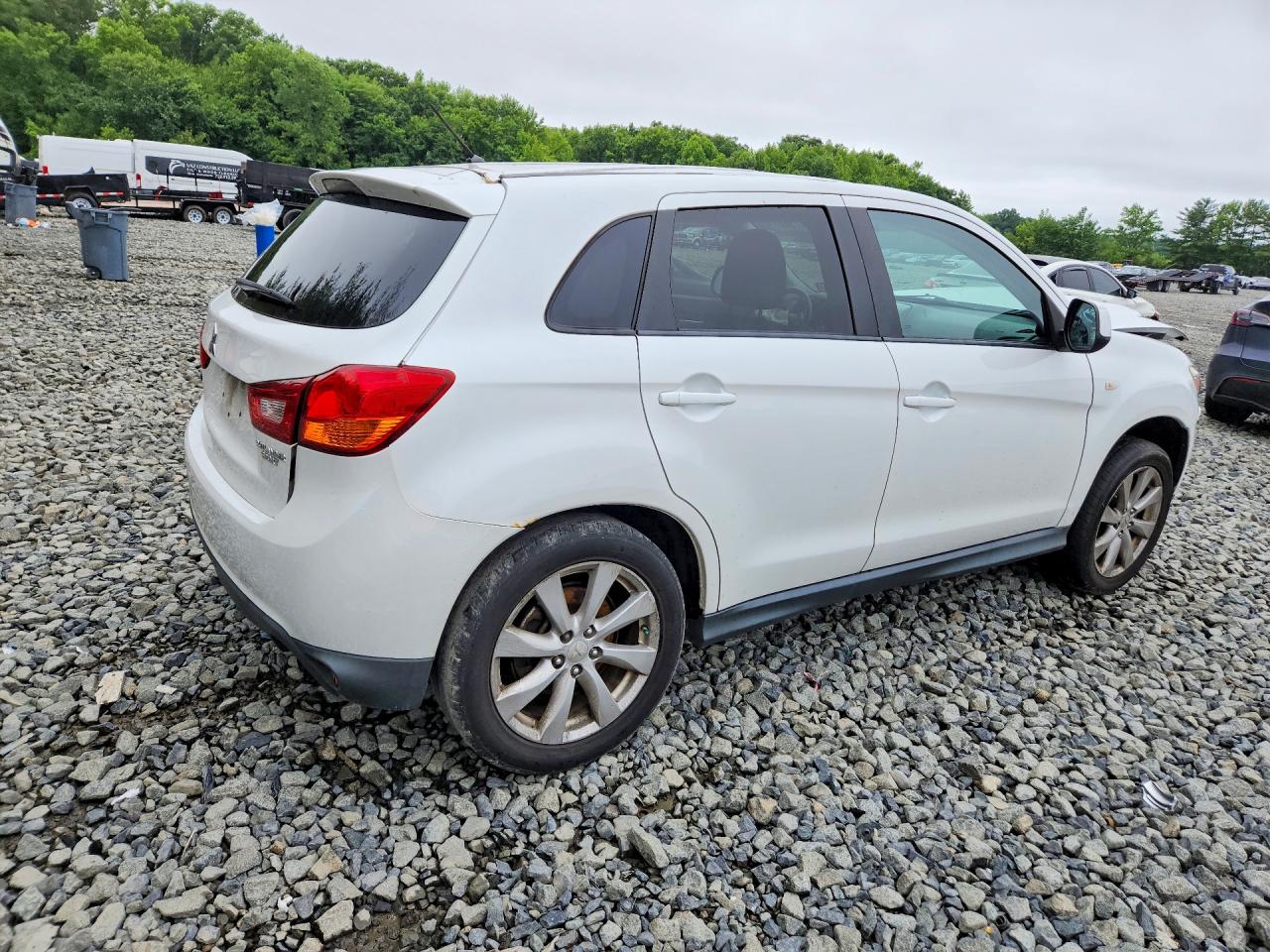 2014 Mitsubishi Outlander Sport Es White vin: 4A4AR3AU4EE011793