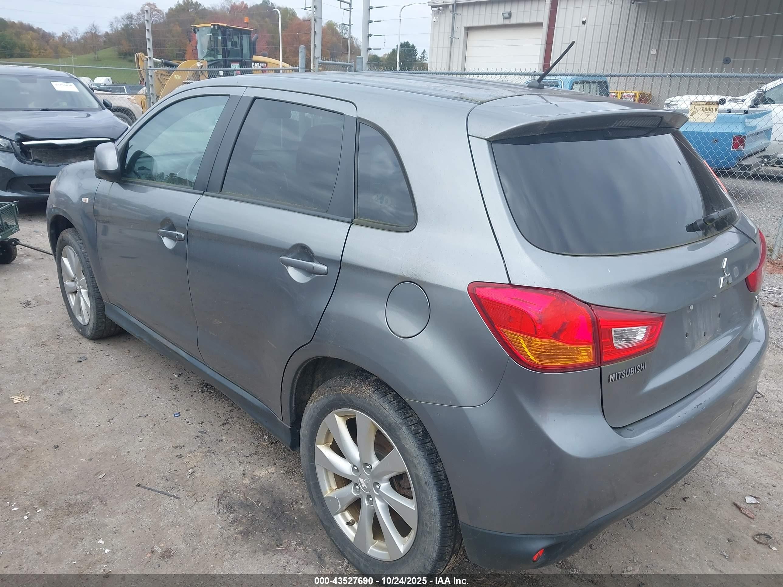 2014 Mitsubishi Outlander Sport Es Серый vin: 4A4AR3AU4EE024432