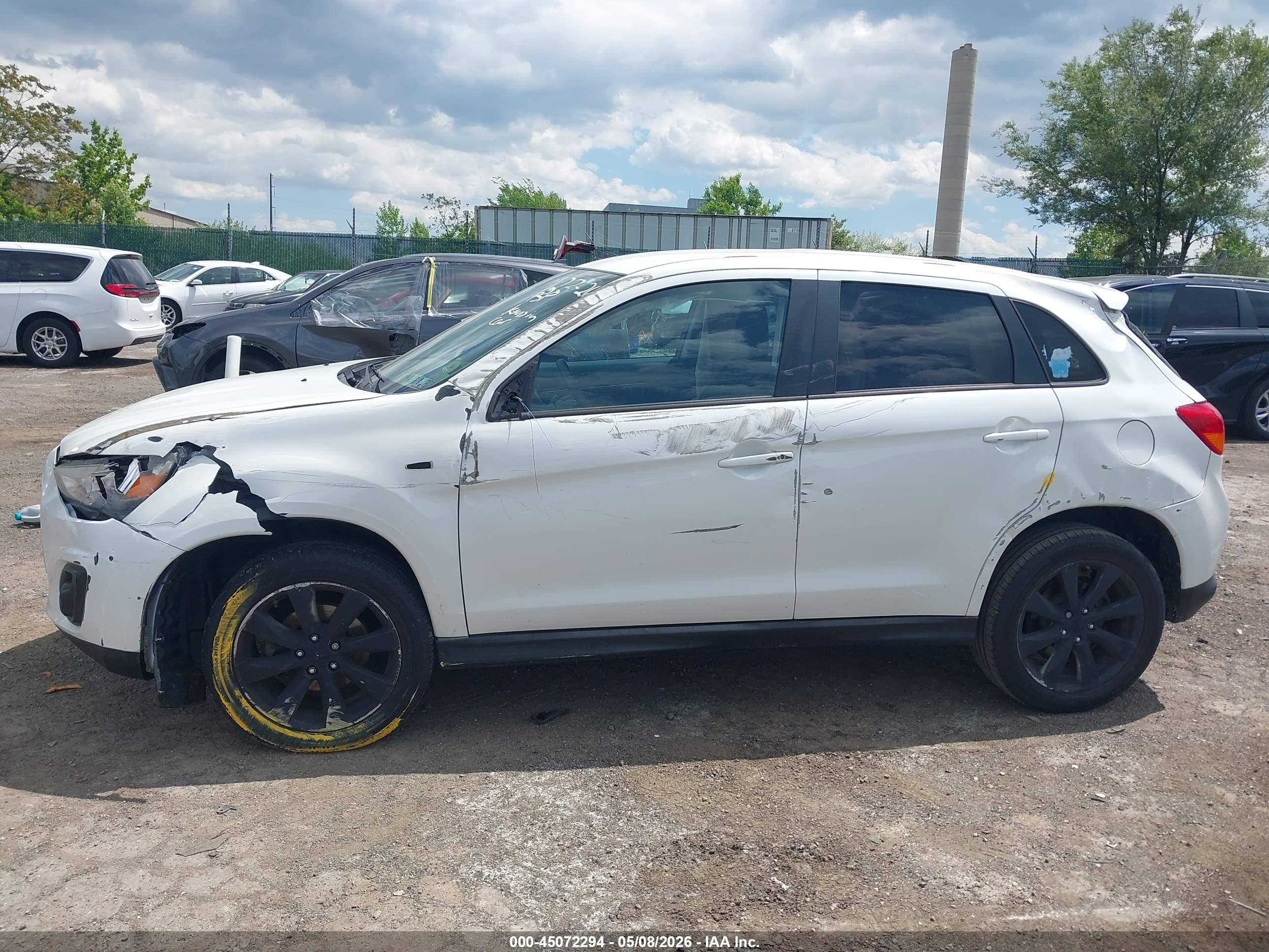 2015 Mitsubishi Outlander Sport Es Белый vin: 4A4AR3AU4FE013917