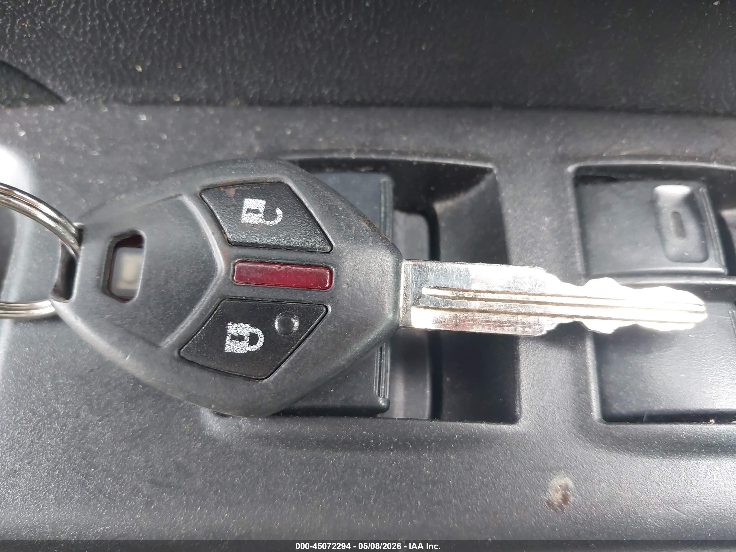 2015 Mitsubishi Outlander Sport Es Белый vin: 4A4AR3AU4FE013917