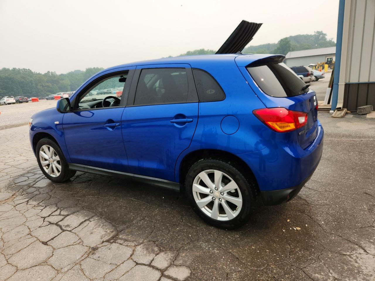 2015 Mitsubishi Outlander Sport Es Blue vin: 4A4AR3AU4FE032130