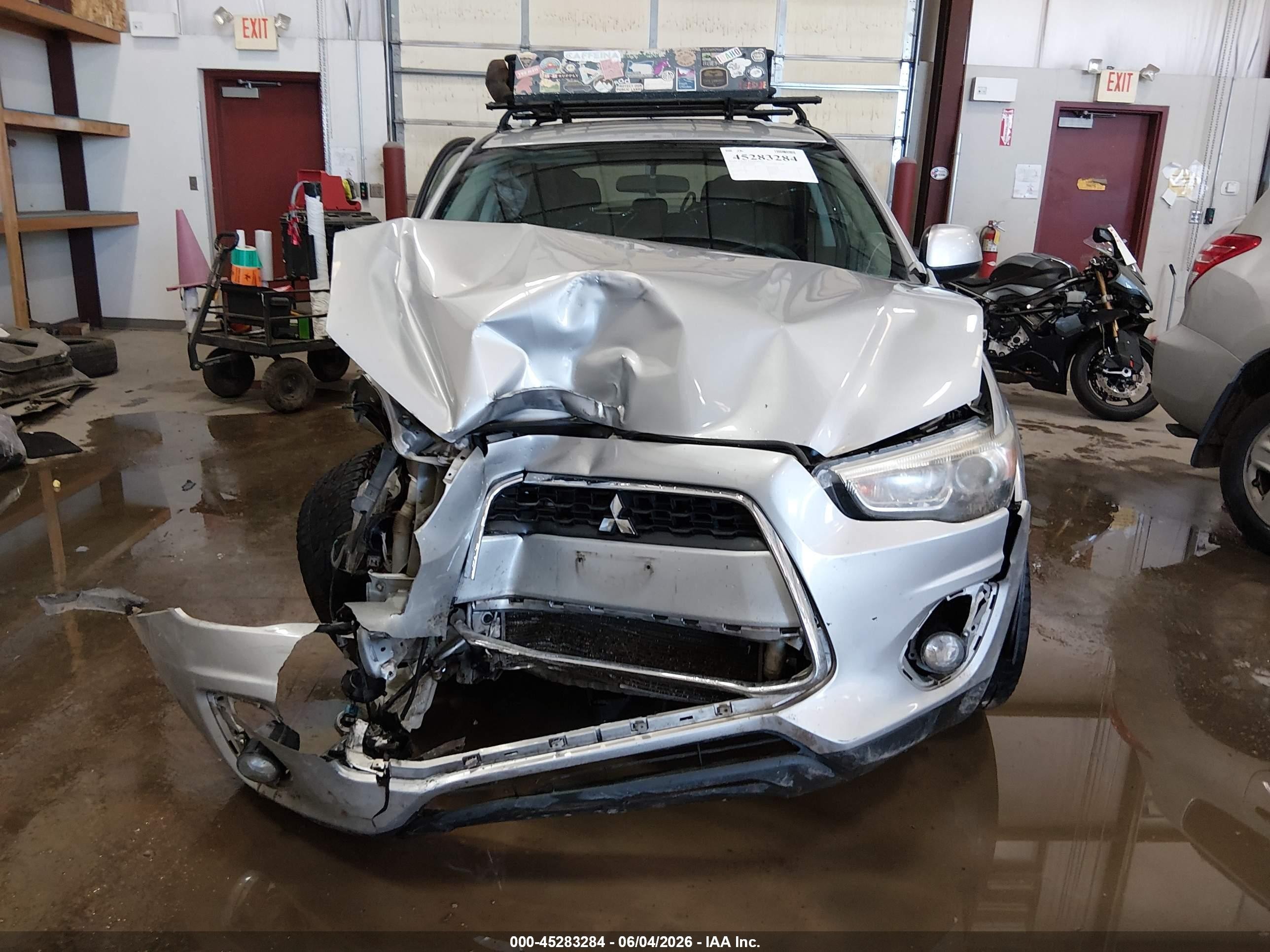 2015 Mitsubishi Outlander Sport Es Silver vin: 4A4AR3AU4FE062003
