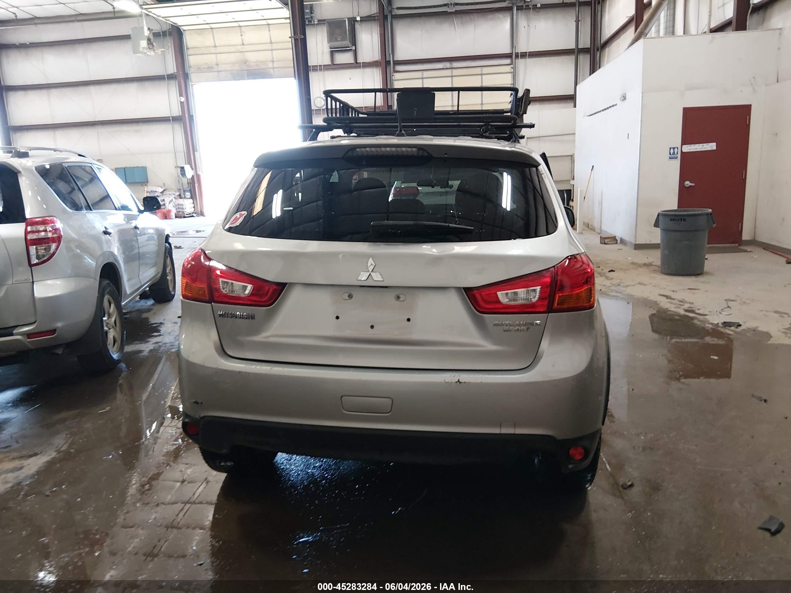 2015 Mitsubishi Outlander Sport Es Silver vin: 4A4AR3AU4FE062003