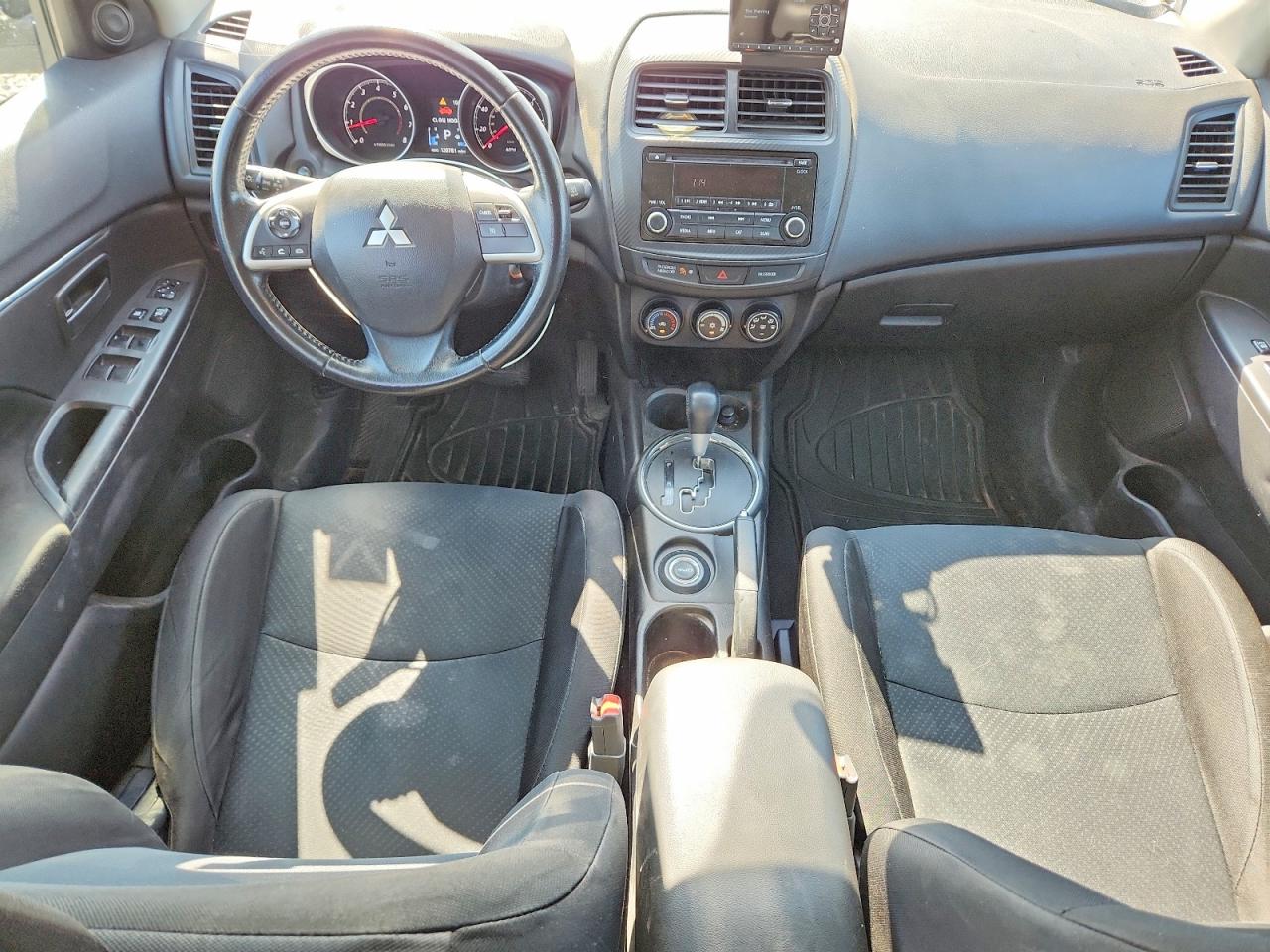 2015 Mitsubishi Outlander Sport Es Silver vin: 4A4AR3AU5FE040043