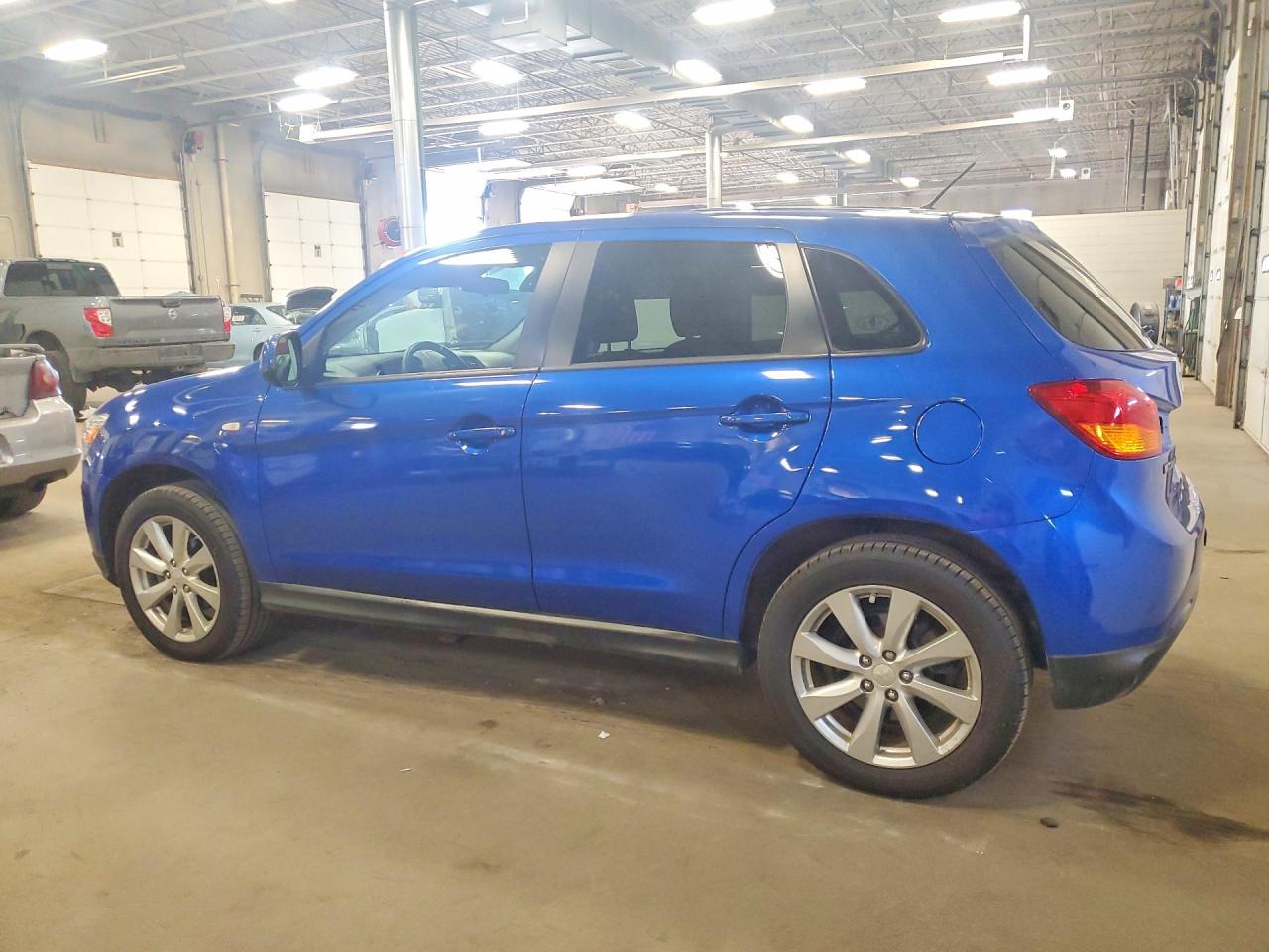 2015 Mitsubishi Outlander Sport Es Blue vin: 4A4AR3AU5FE052645