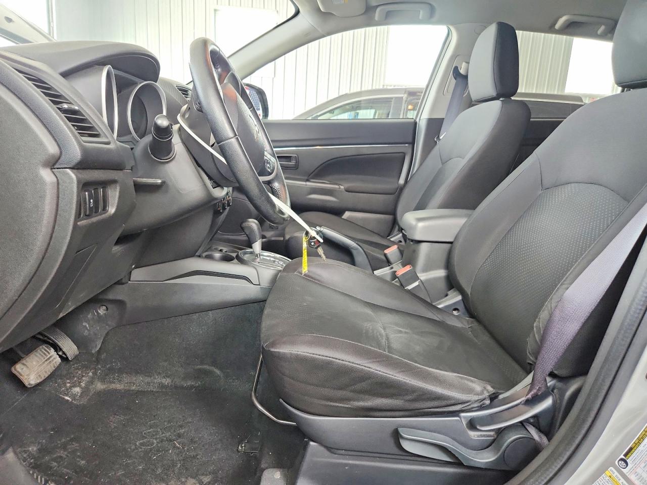 2015 Mitsubishi Outlander Sport Es Silver vin: 4A4AR3AU6FE011005