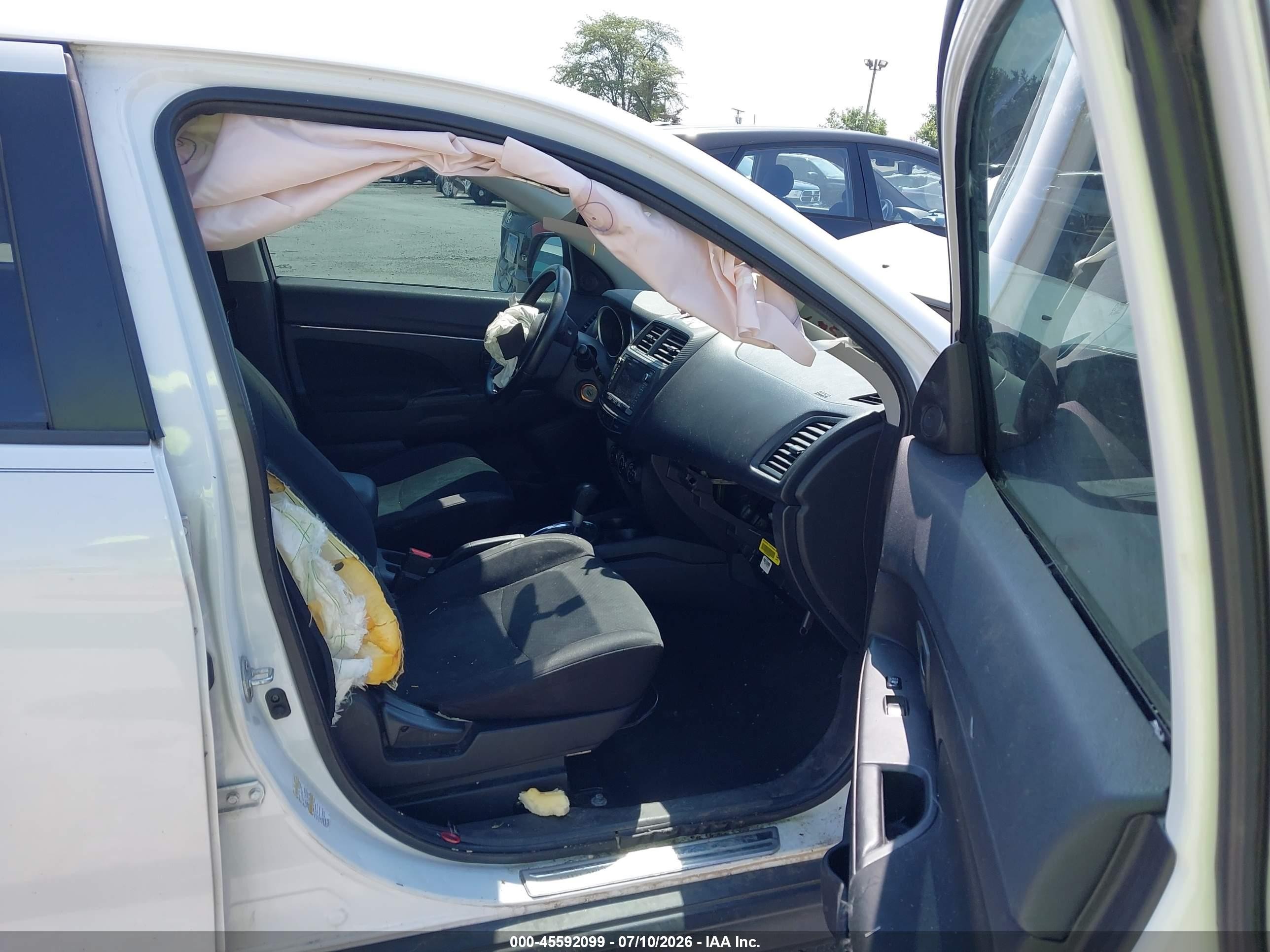 2015 Mitsubishi Outlander Sport Es White vin: 4A4AR3AU6FE026054