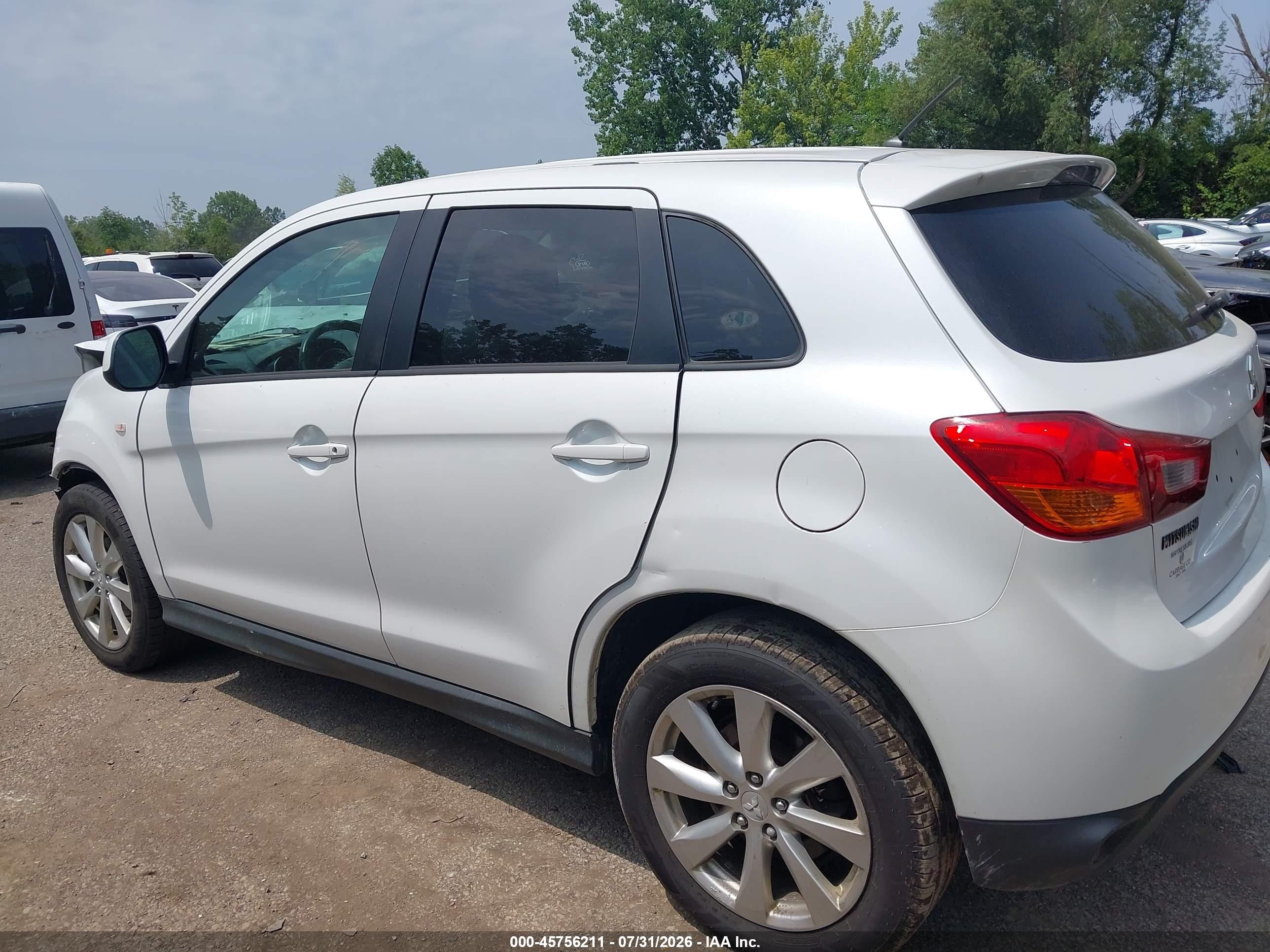 2015 Mitsubishi Outlander Sport Es White vin: 4A4AR3AU6FE061354