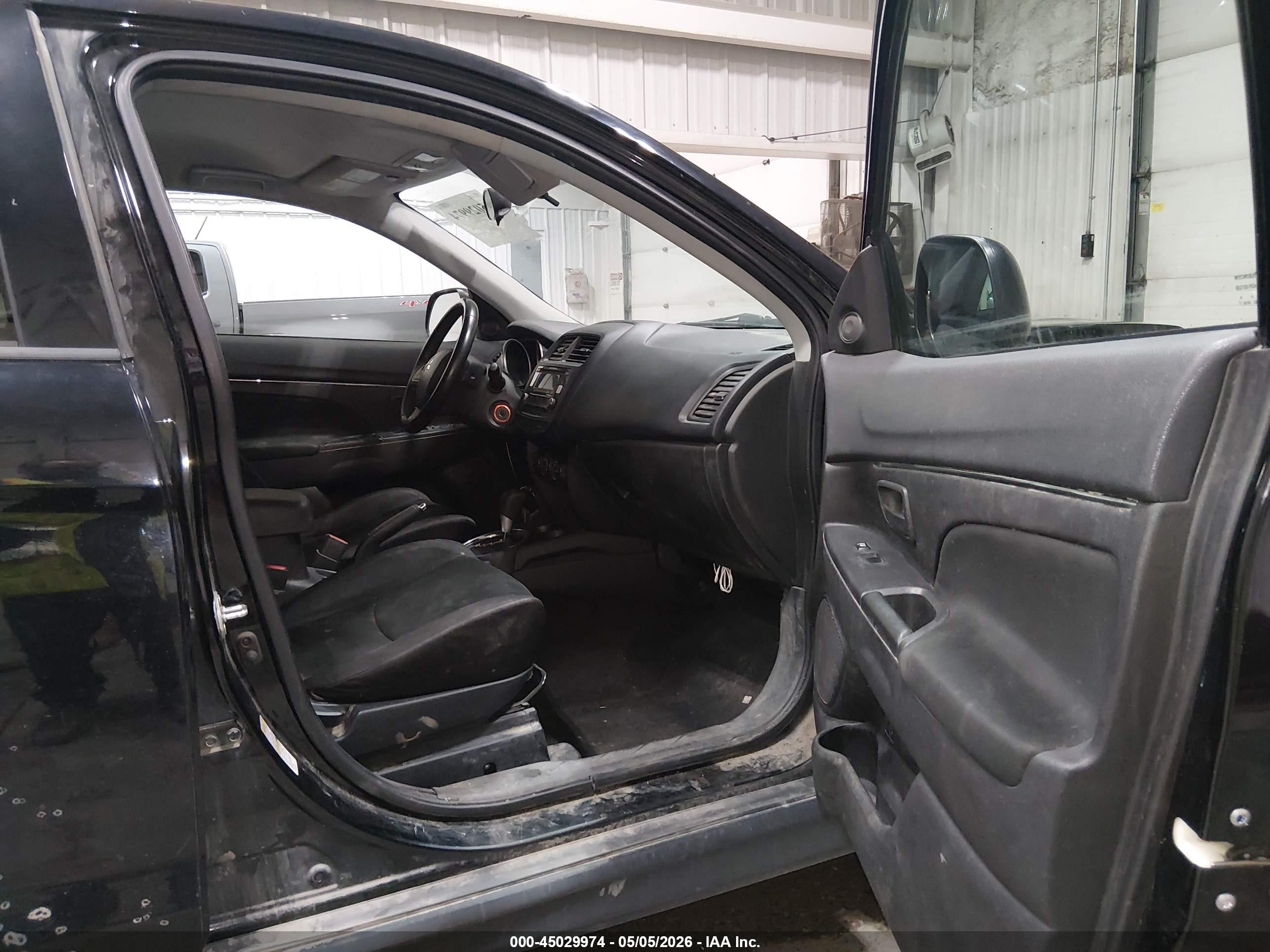 2015 Mitsubishi Outlander Sport Es Черный vin: 4A4AR3AU7FE013393