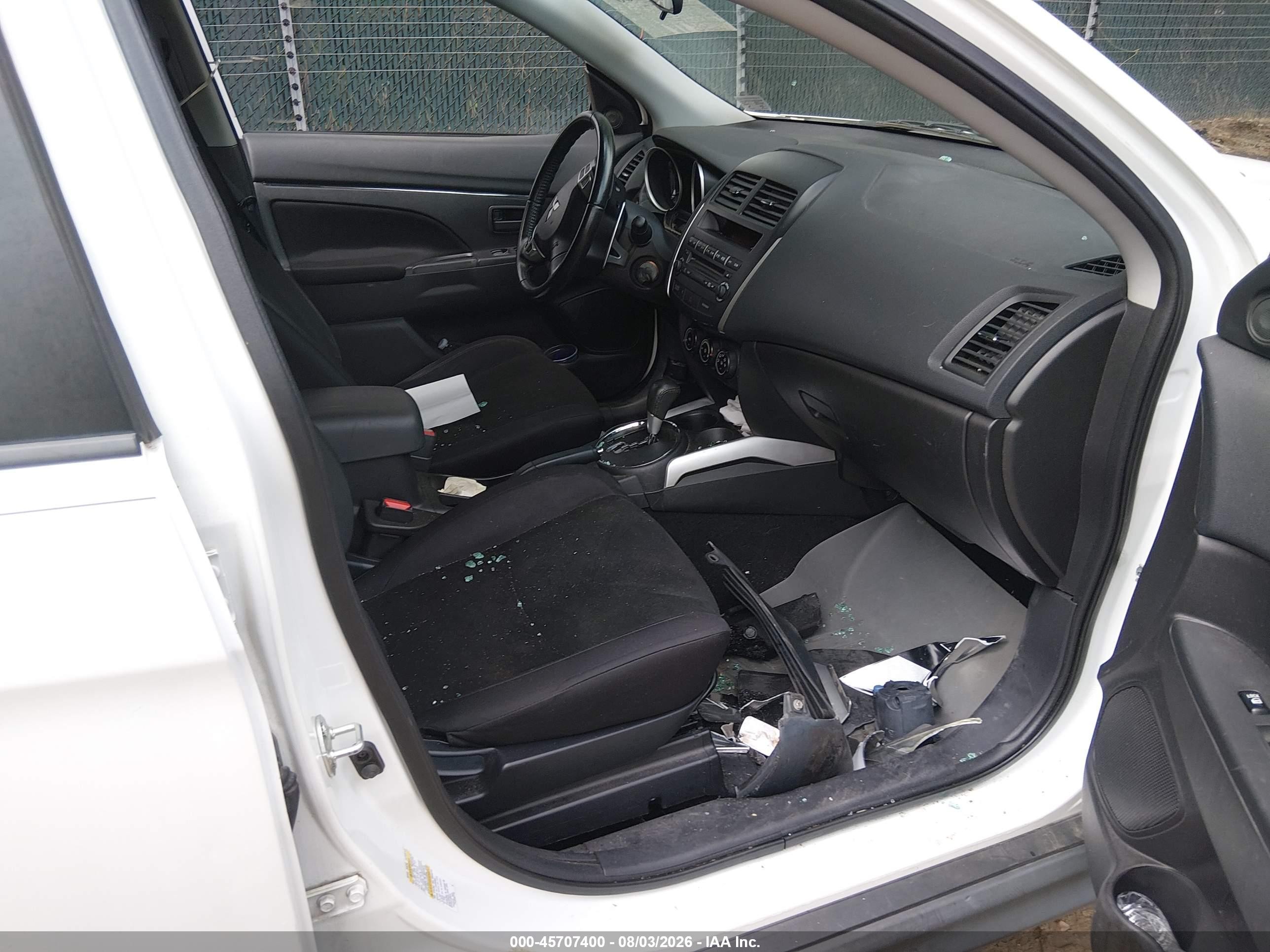 2013 Mitsubishi Outlander Sport Es White vin: 4A4AR3AU8DE006241