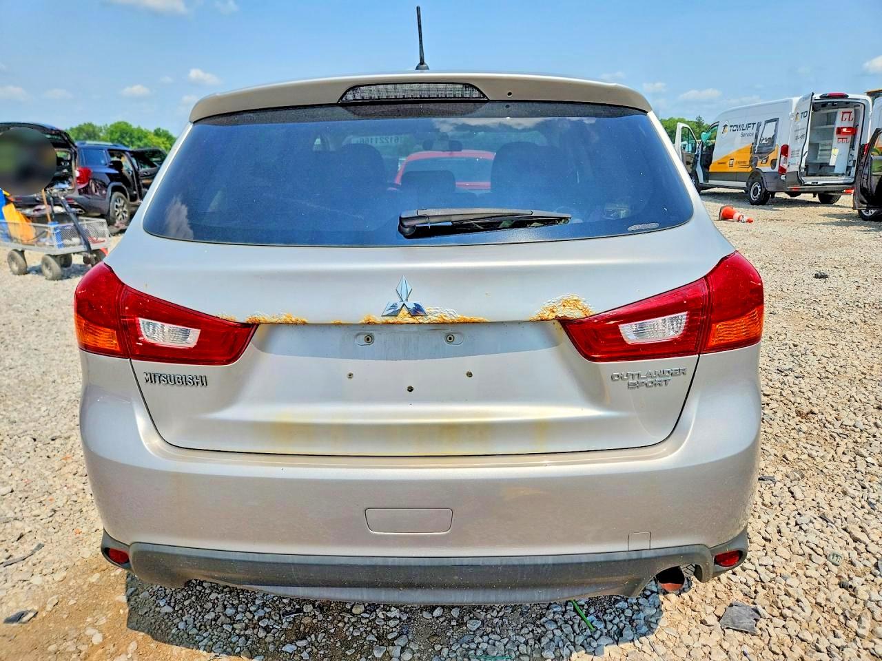 2013 Mitsubishi Outlander Sport Es Silver vin: 4A4AR3AUXDE009190