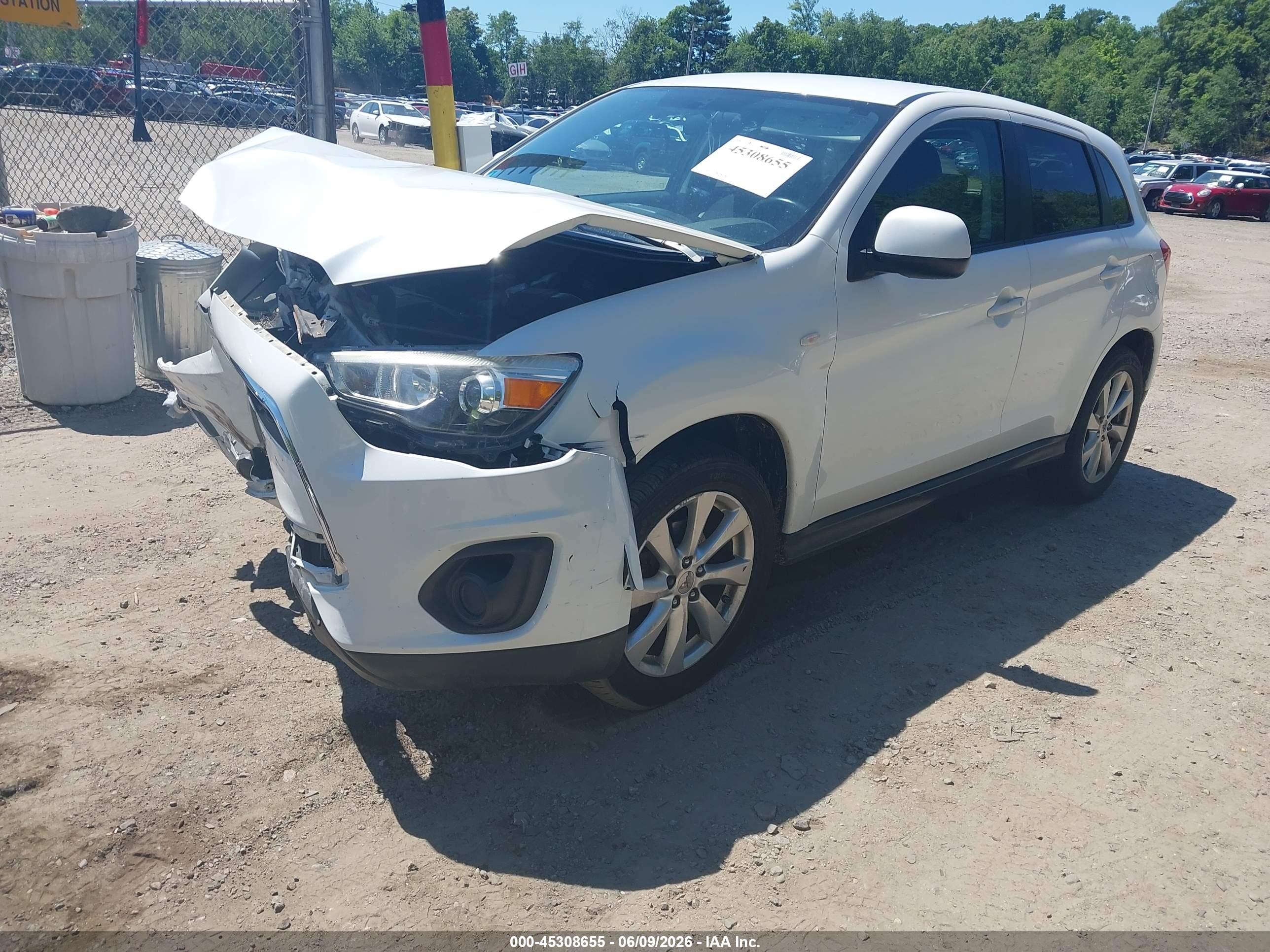 2015 Mitsubishi Outlander Sport Es White vin: 4A4AR3AUXFE034450