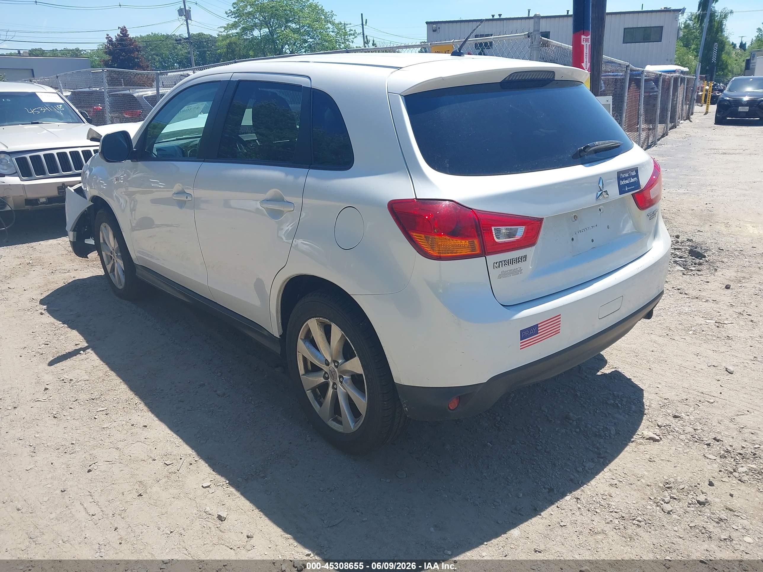 2015 Mitsubishi Outlander Sport Es White vin: 4A4AR3AUXFE034450