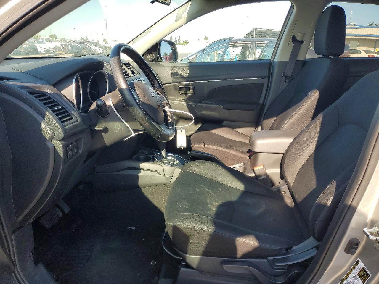 2015 Mitsubishi Outlander Sport Es Серебряный vin: 4A4AR3AUXFE039924