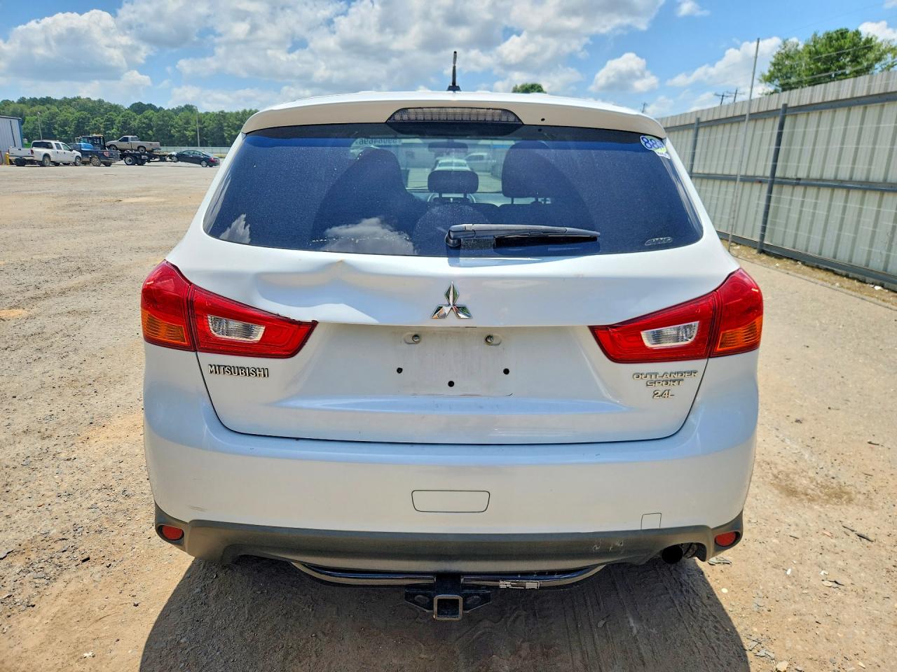 2015 Mitsubishi Outlander Sport Es White vin: 4A4AR3AW0FE027363