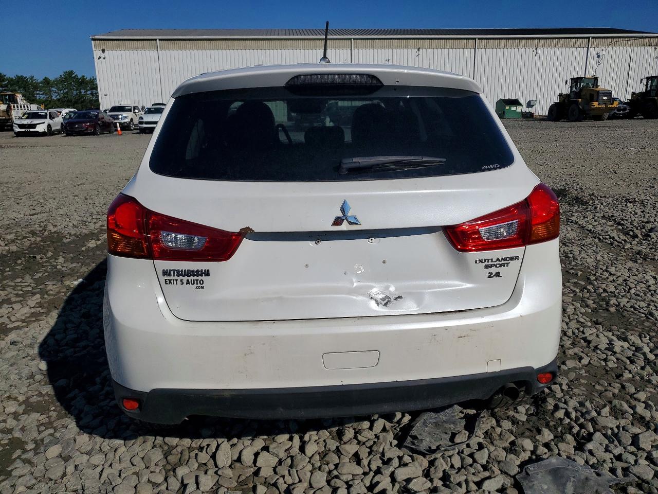 2015 Mitsubishi Outlander Sport Es White vin: 4A4AR3AW1FE059206