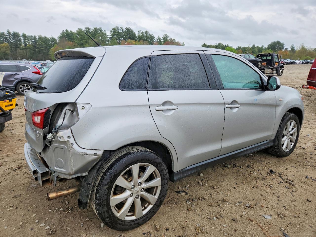 2015 Mitsubishi Outlander Sport Es Silver vin: 4A4AR3AW4FE061032