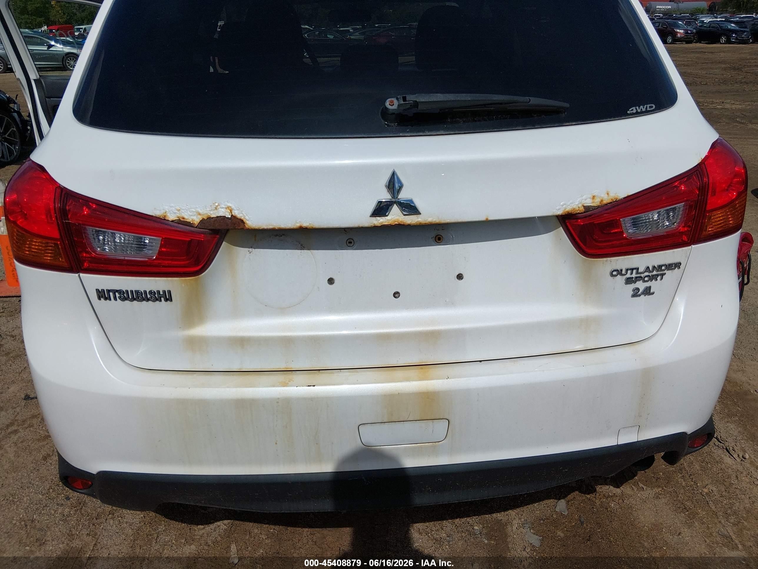 2015 Mitsubishi Outlander Sport Es Белый vin: 4A4AR3AW5FE025480