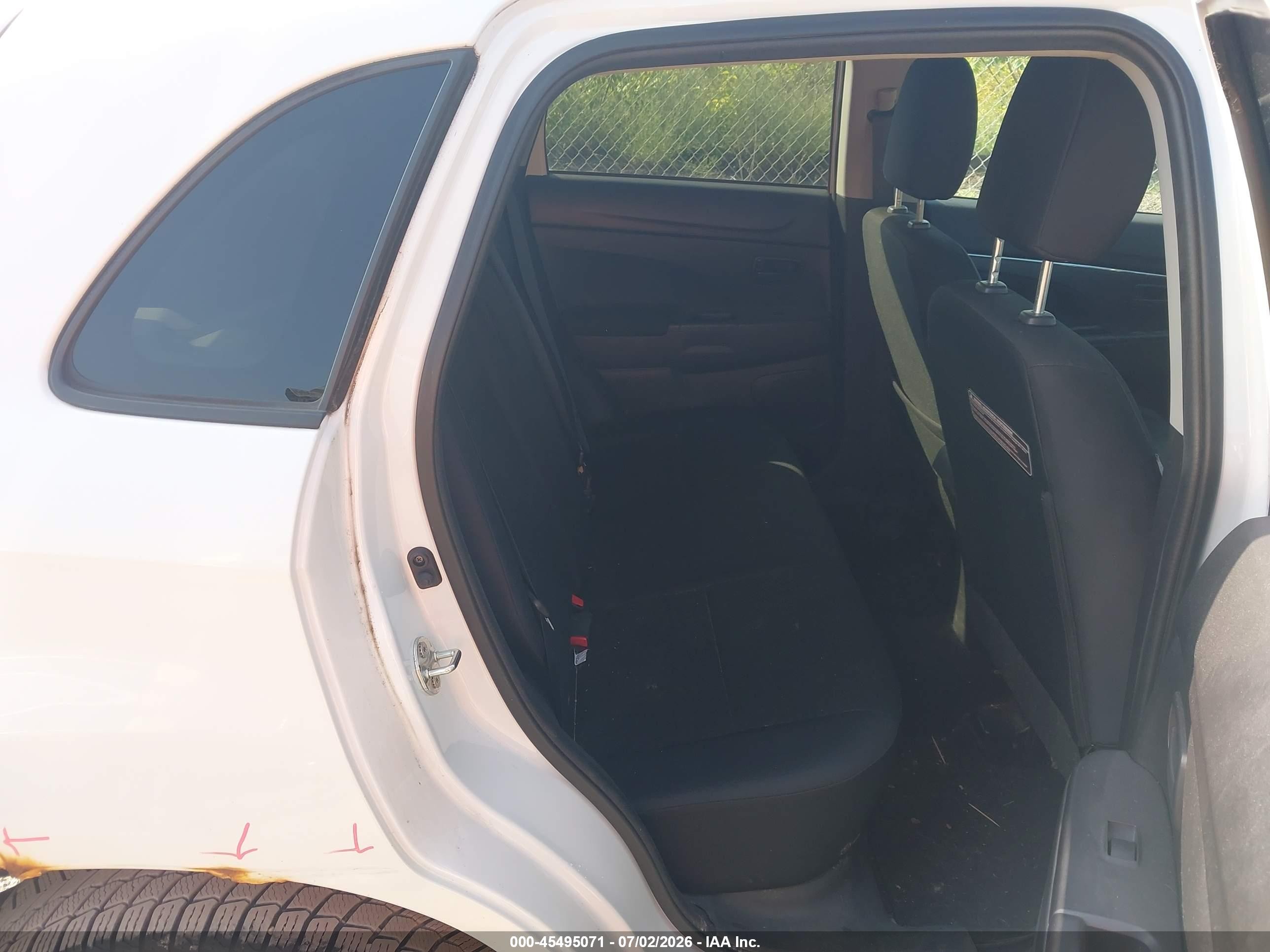 2015 Mitsubishi Outlander Sport Es White vin: 4A4AR3AW7FE055337