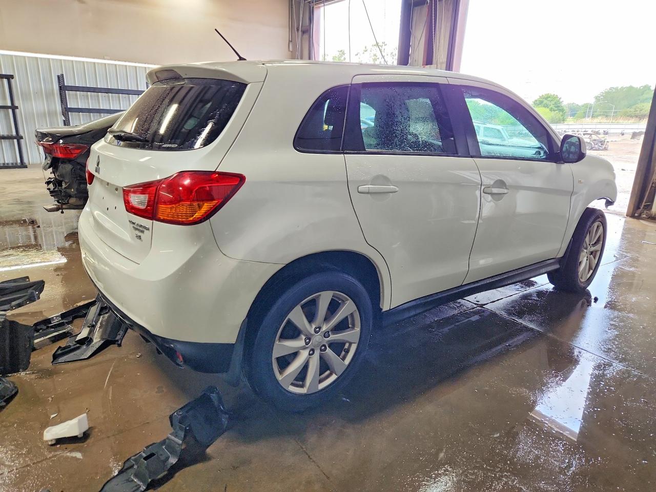 2015 Mitsubishi Outlander Sport Es White vin: 4A4AR3AW9FE036837
