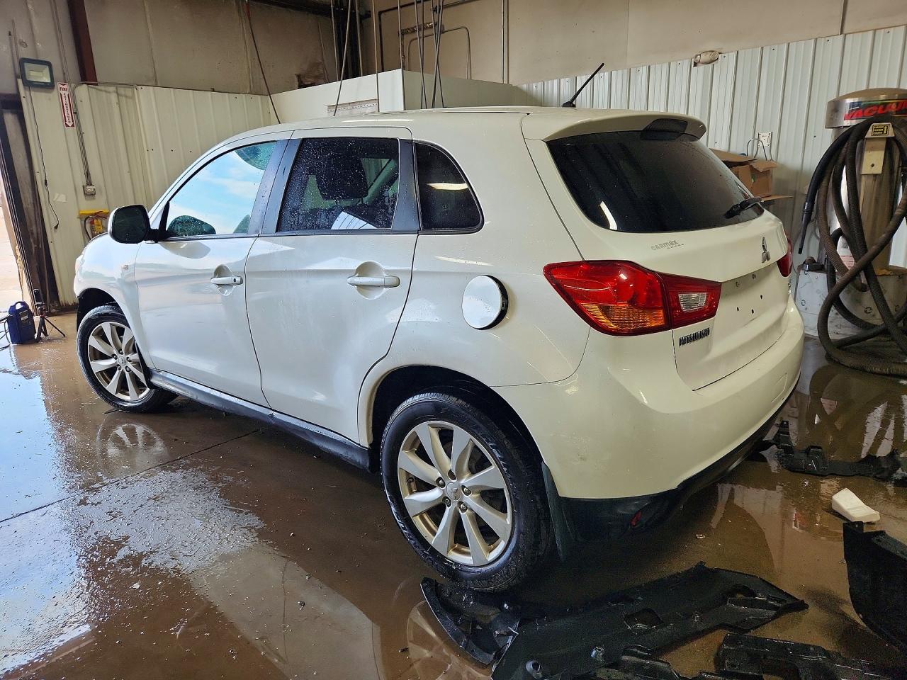2015 Mitsubishi Outlander Sport Es White vin: 4A4AR3AW9FE036837