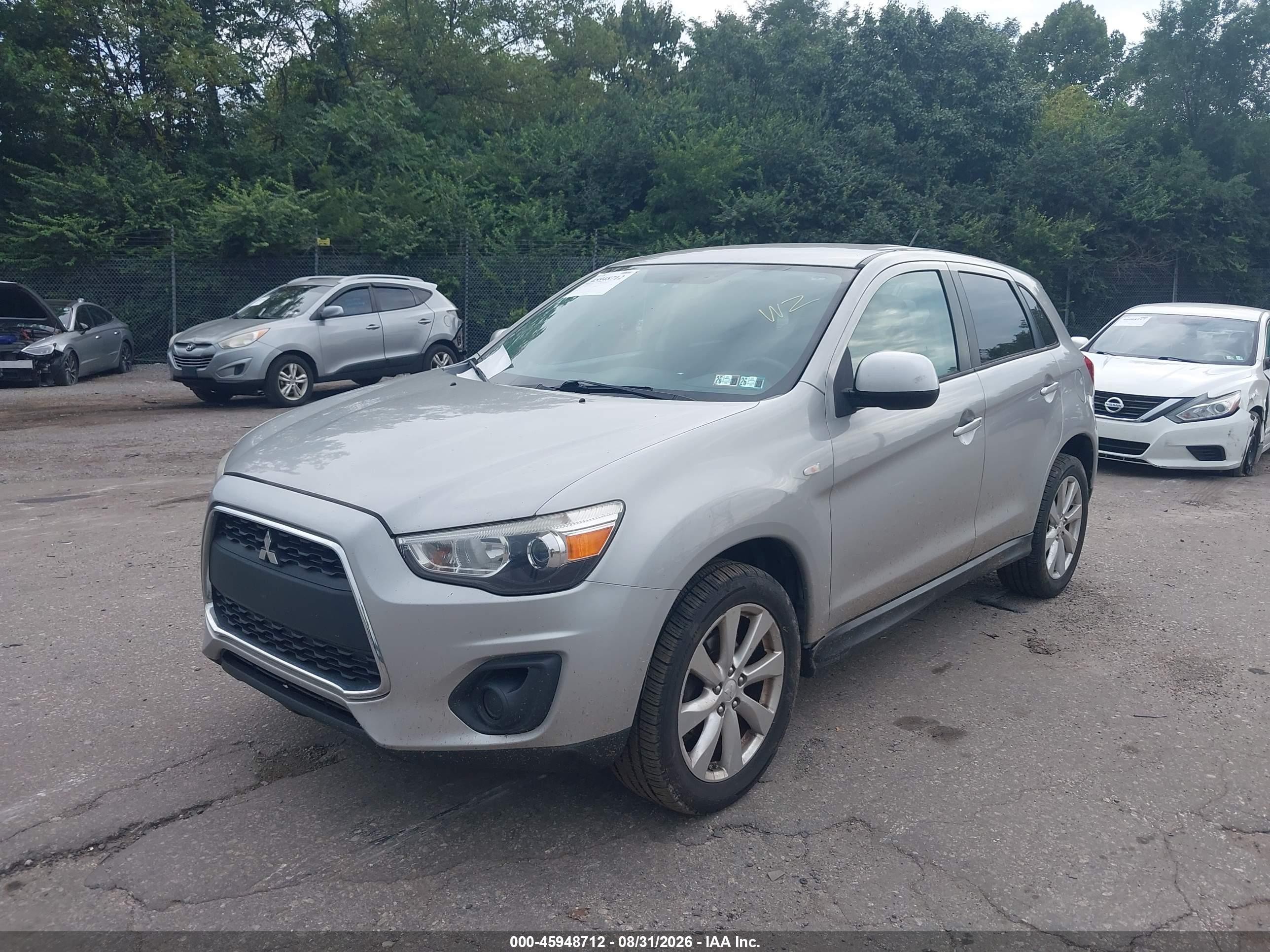 2015 Mitsubishi Outlander Sport Es Silver vin: 4A4AR3AW9FE052956