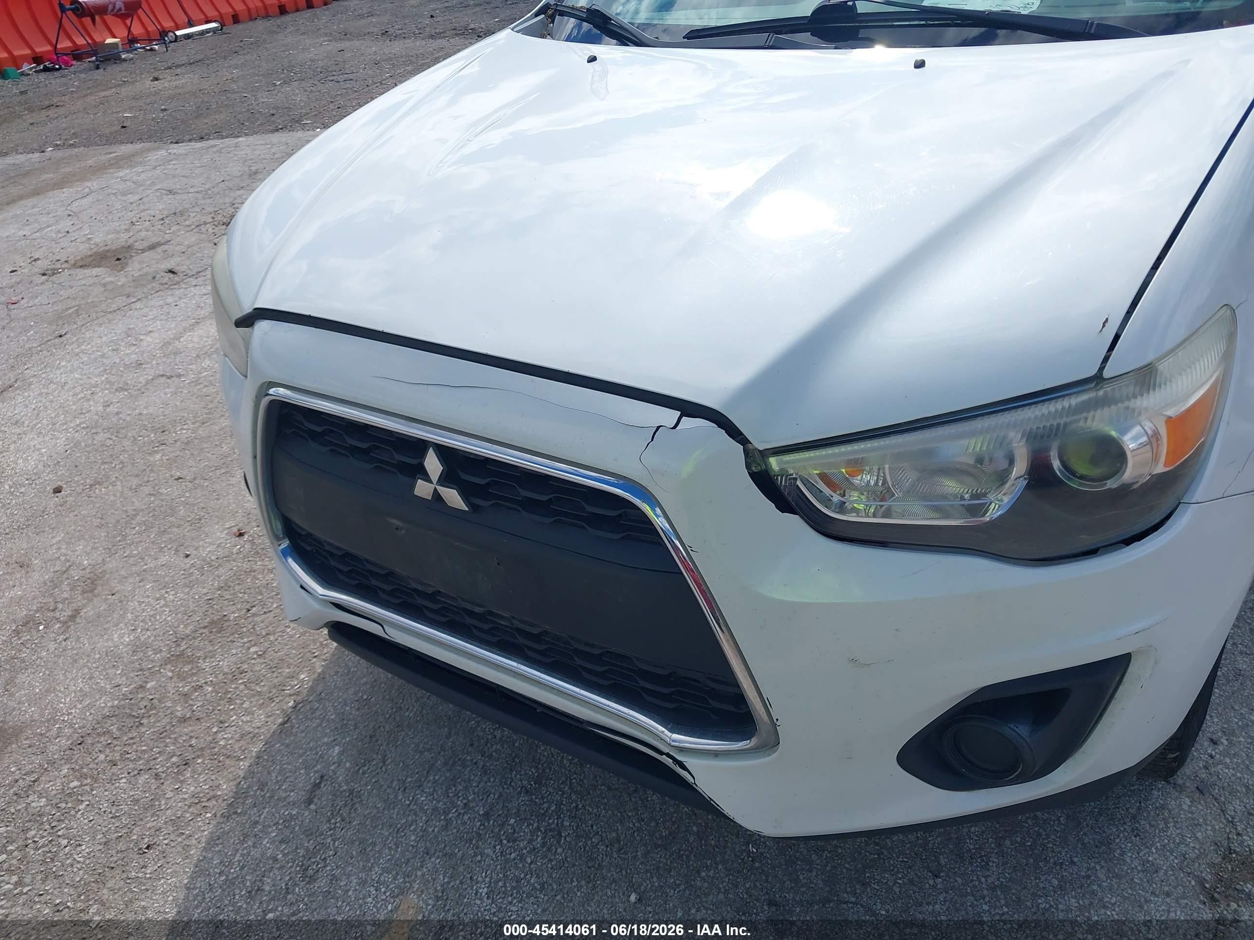 2015 Mitsubishi Outlander Sport Es White vin: 4A4AR3AWXFE036040