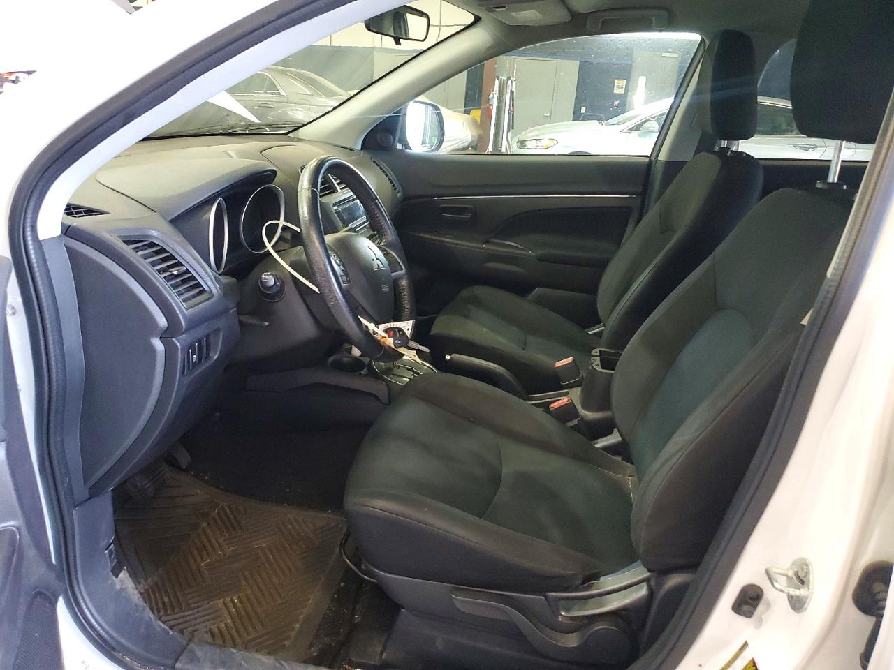 2015 Mitsubishi Outlander Sport Es White vin: 4A4AR3AWXFE038418