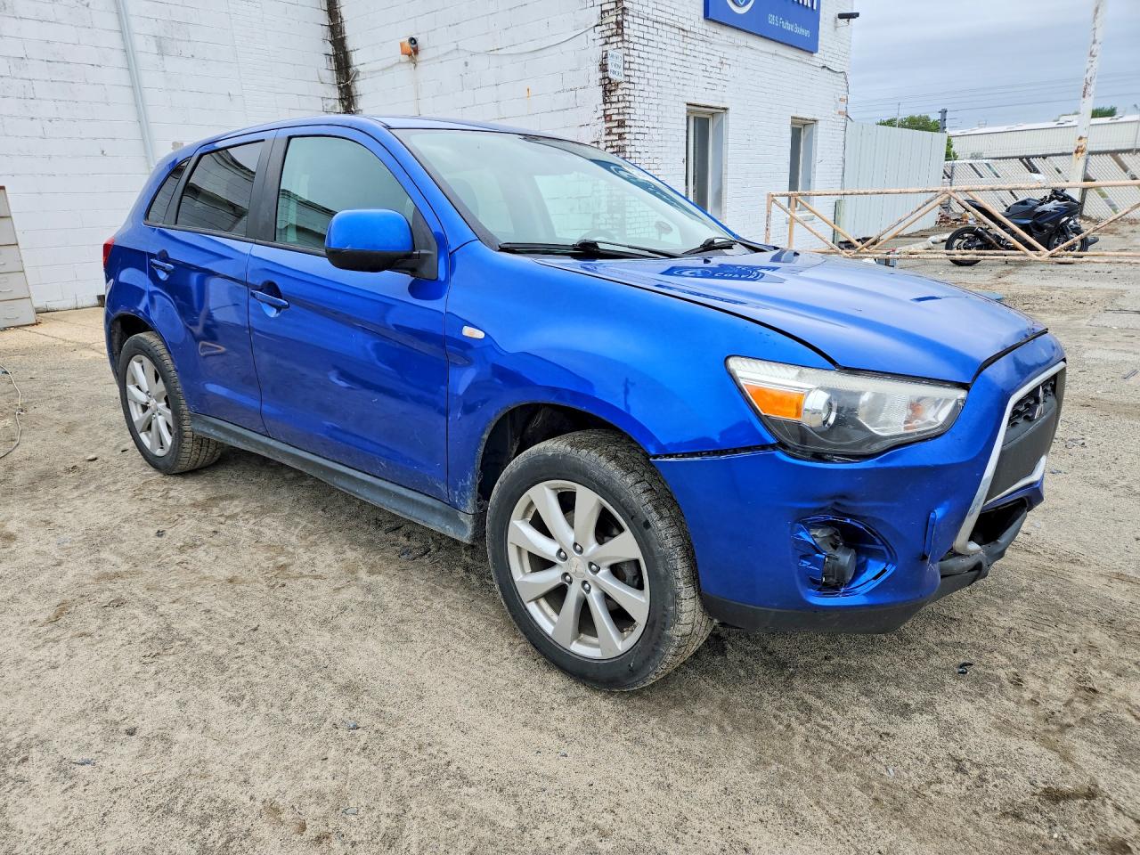 2015 Mitsubishi Outlander Sport Es Blue vin: 4A4AR3AWXFE041108