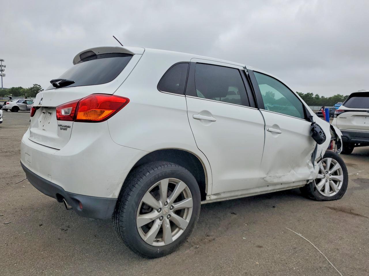 2015 Mitsubishi Outlander Sport Se White vin: 4A4AR4AU7FE008541