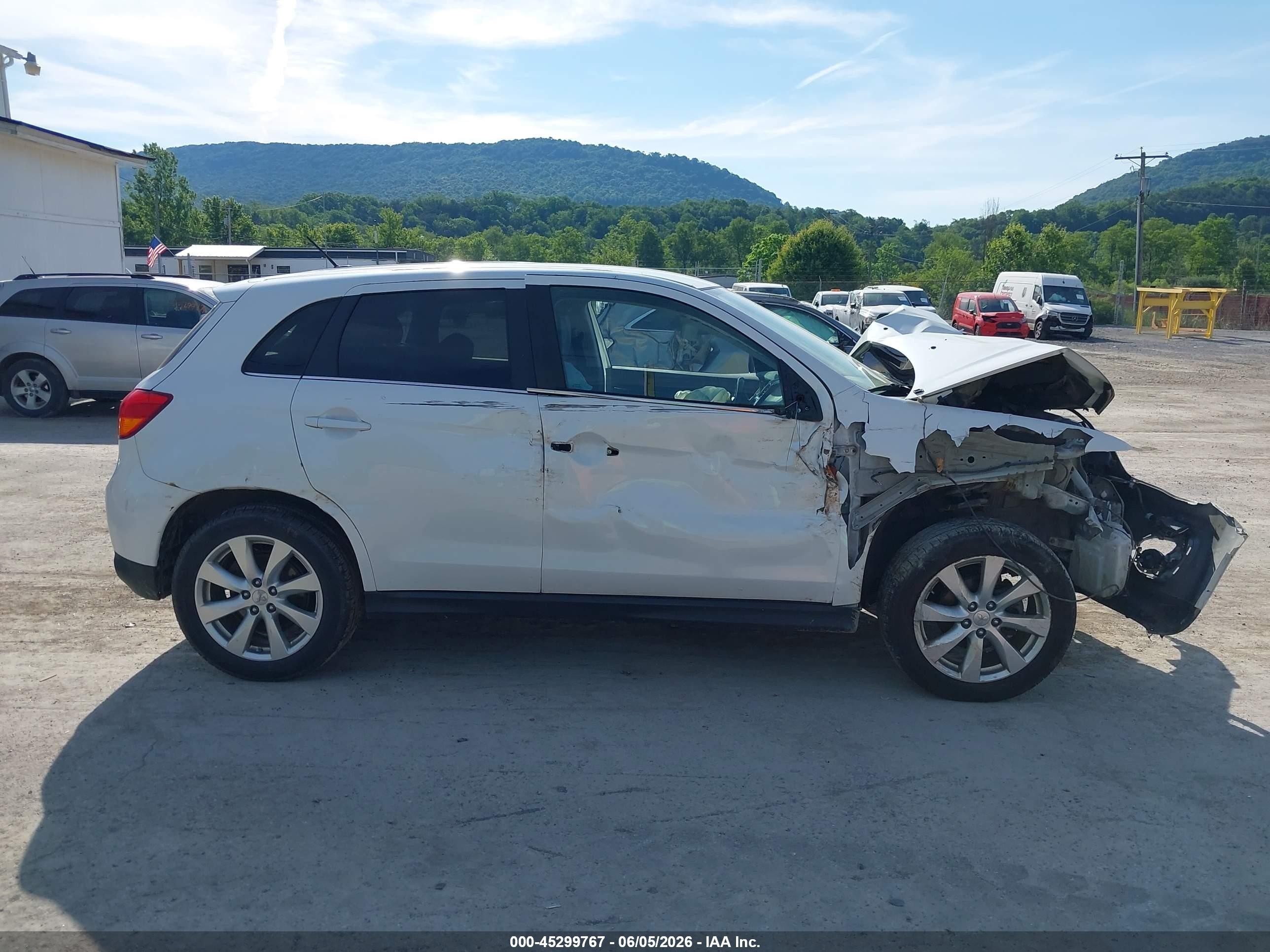 2015 Mitsubishi Outlander Sport Se White vin: 4A4AR4AU7FE045153
