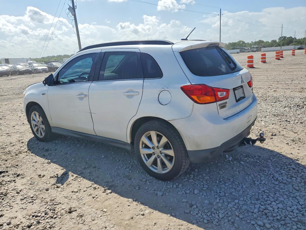 2015 Mitsubishi Outlander Sport Se Белый vin: 4A4AR4AW4FE042423