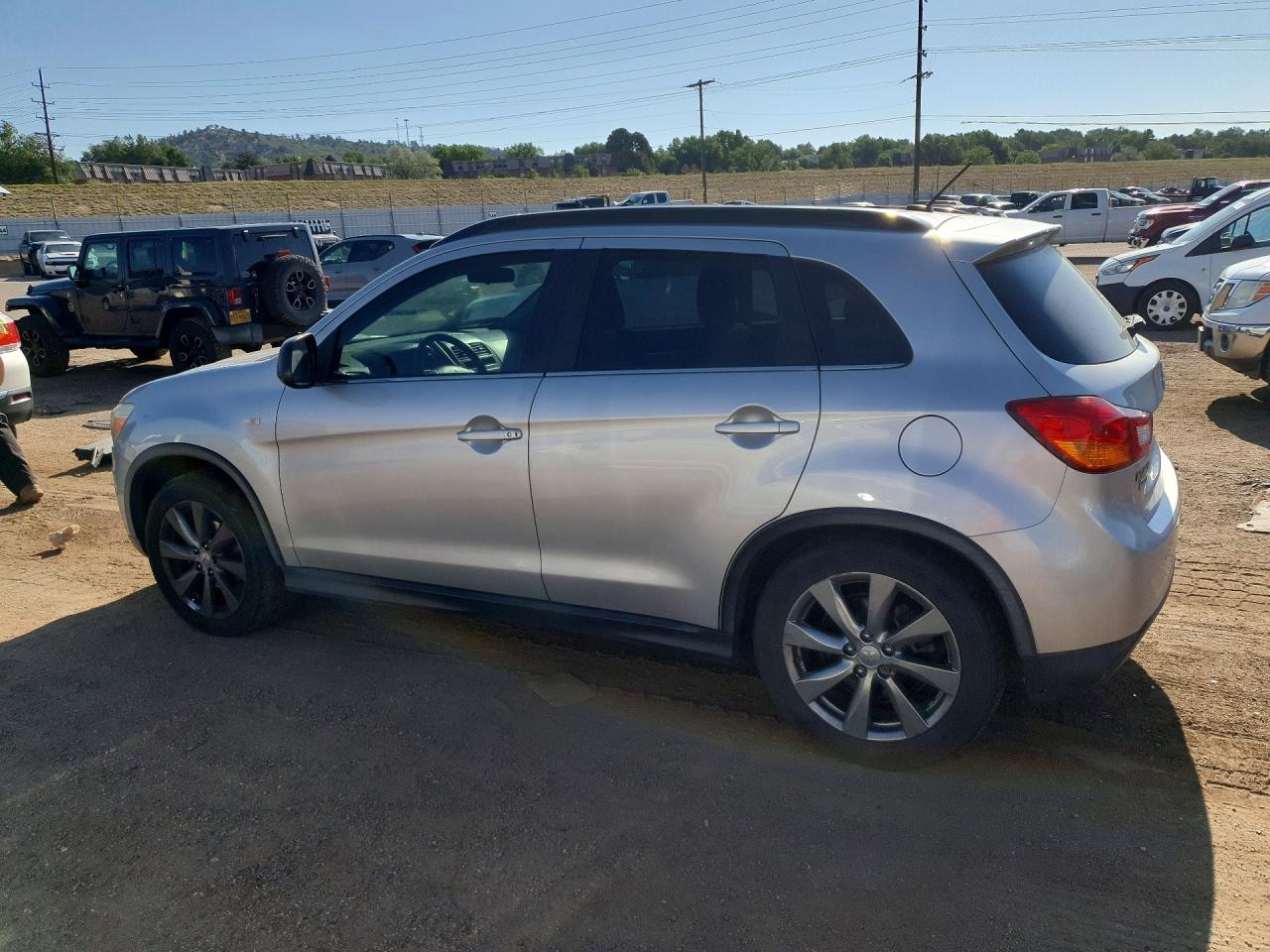 2013 Mitsubishi Outlander Sport Le Silver vin: 4A4AR5AU2DE022561