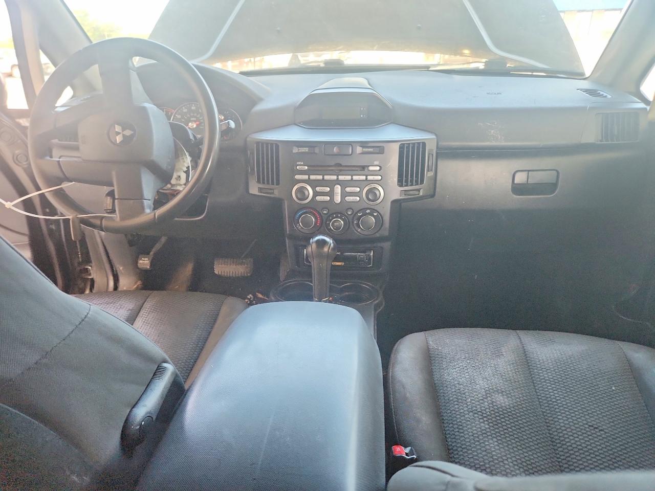 2010 Mitsubishi Endeavor Ls Gray vin: 4A4JM2AS2AE013432