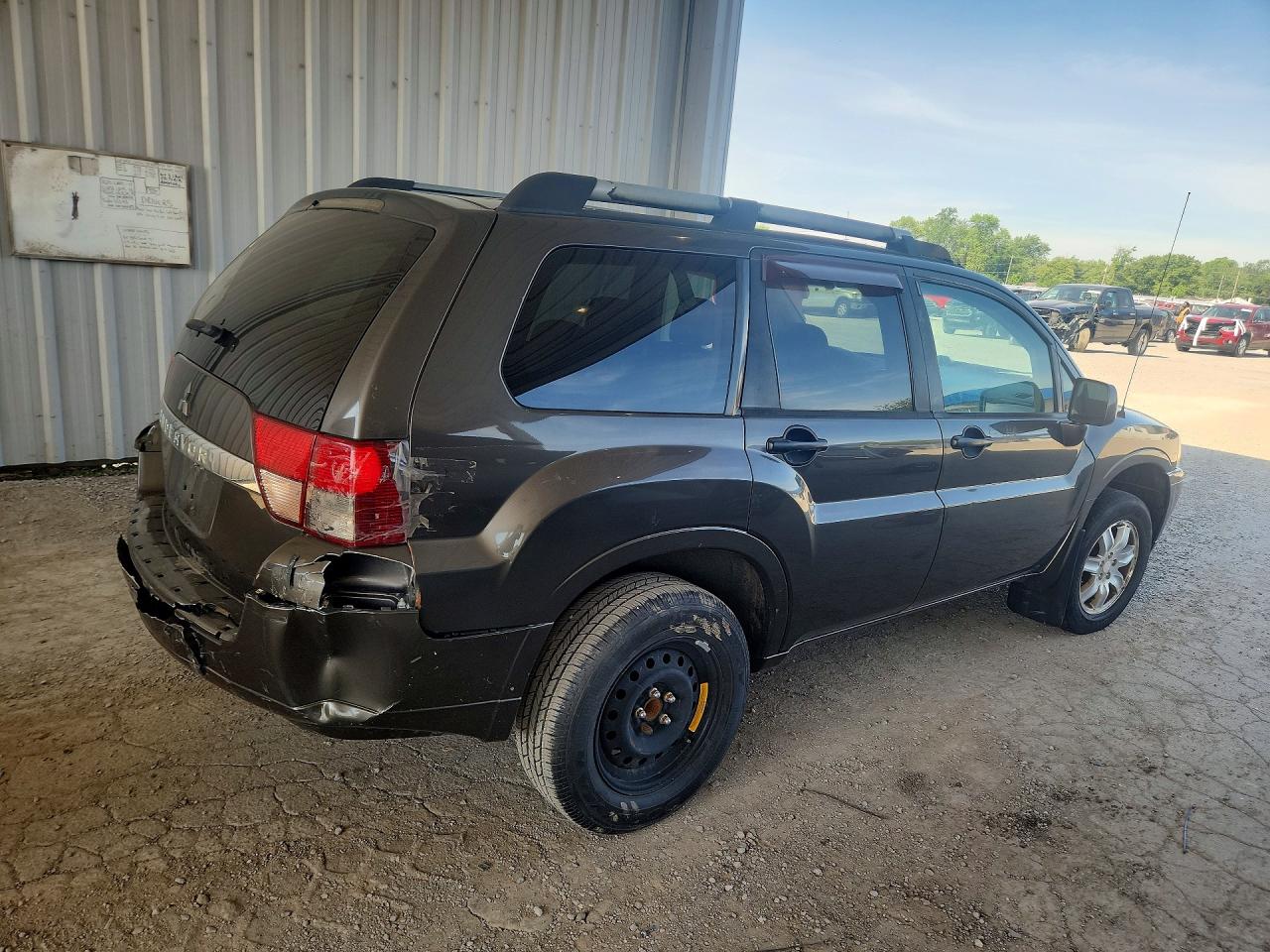 2010 Mitsubishi Endeavor Ls Gray vin: 4A4JM2AS2AE013432