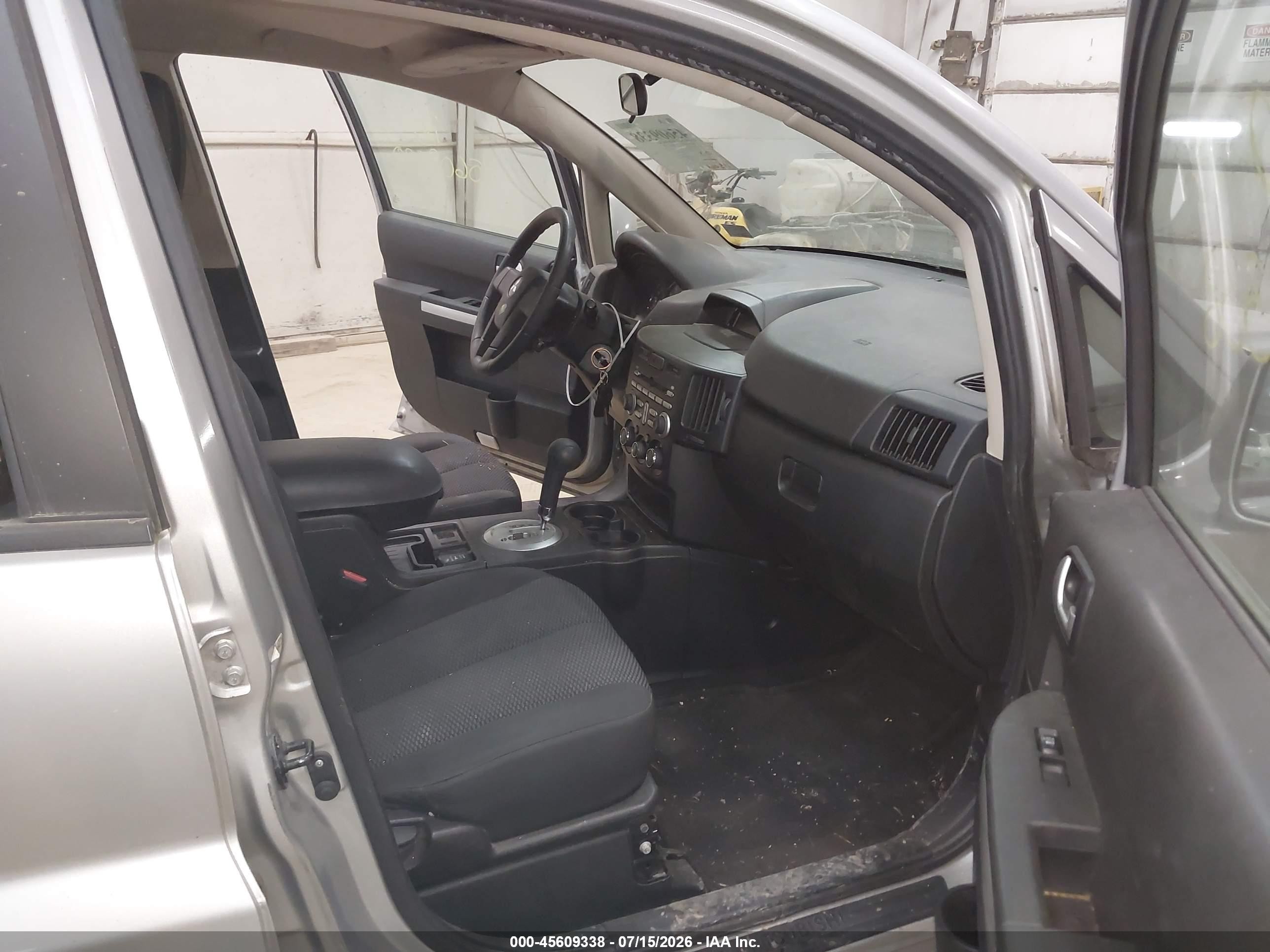 2010 Mitsubishi Endeavor Ls Silver vin: 4A4JM2AS2AE013866