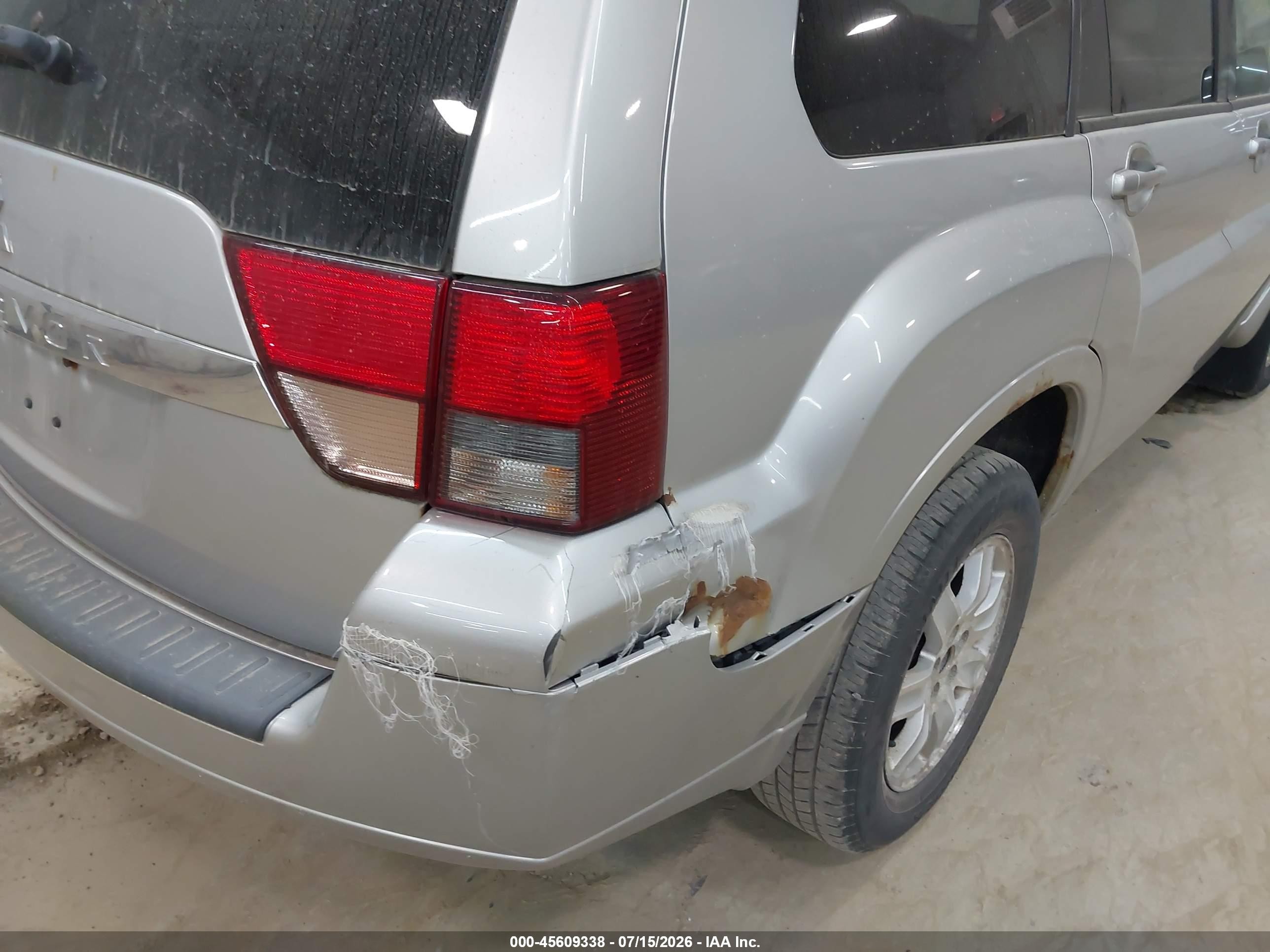2010 Mitsubishi Endeavor Ls Silver vin: 4A4JM2AS2AE013866