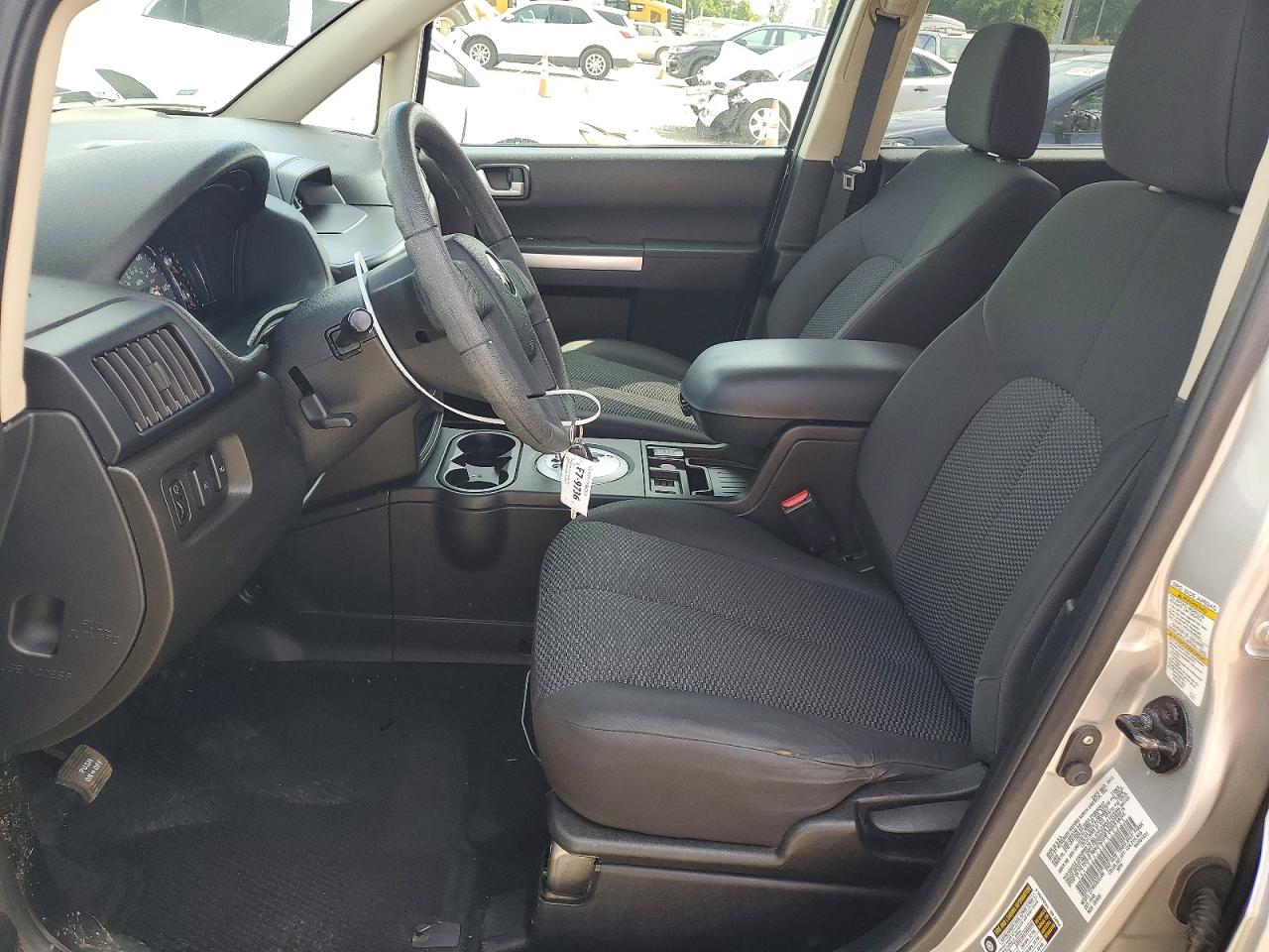2011 Mitsubishi Endeavor Ls Silver vin: 4A4JM2AS3BE036834