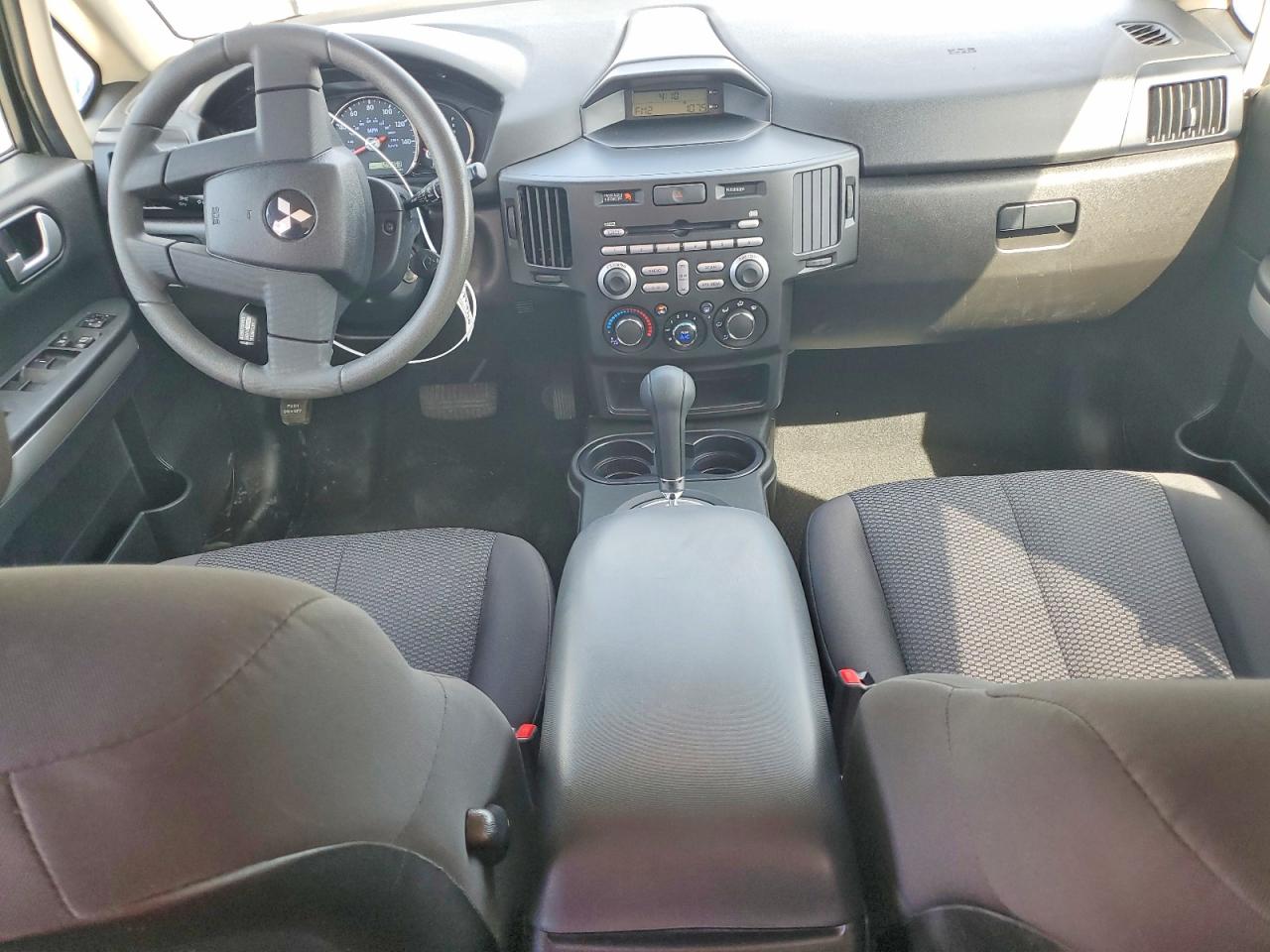2011 Mitsubishi Endeavor Ls Silver vin: 4A4JM2AS3BE036834