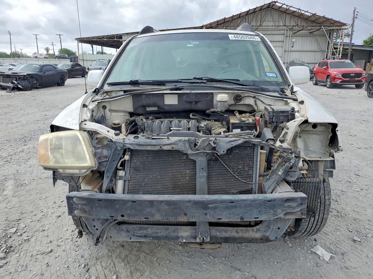 2010 Mitsubishi Endeavor Ls White vin: 4A4JM2AS7AE013250