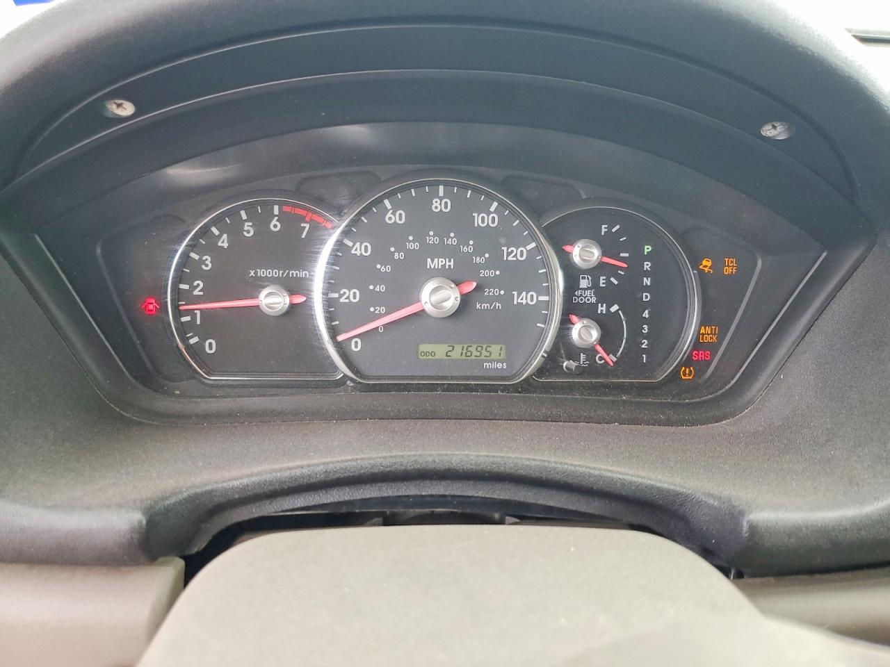 2010 Mitsubishi Endeavor Ls White vin: 4A4JM2AS7AE013250
