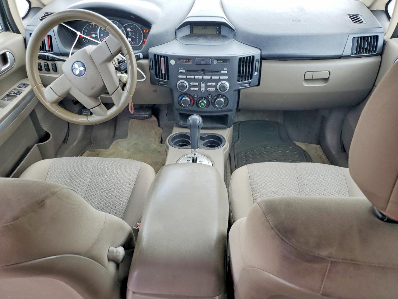 2010 Mitsubishi Endeavor Ls White vin: 4A4JM2AS7AE013250