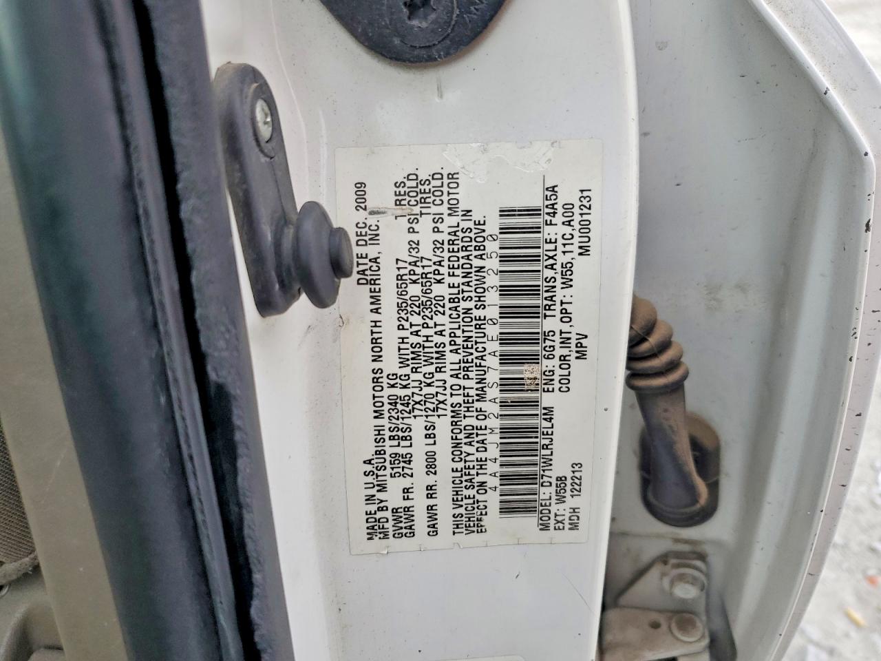2010 Mitsubishi Endeavor Ls White vin: 4A4JM2AS7AE013250