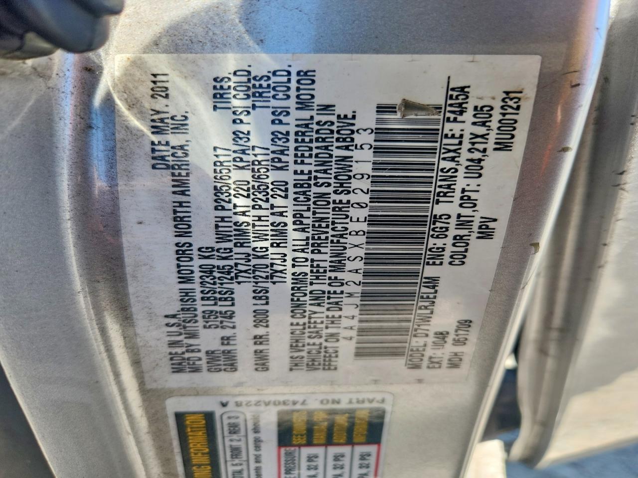2011 Mitsubishi Endeavor Ls Silver vin: 4A4JM2ASXBE029153