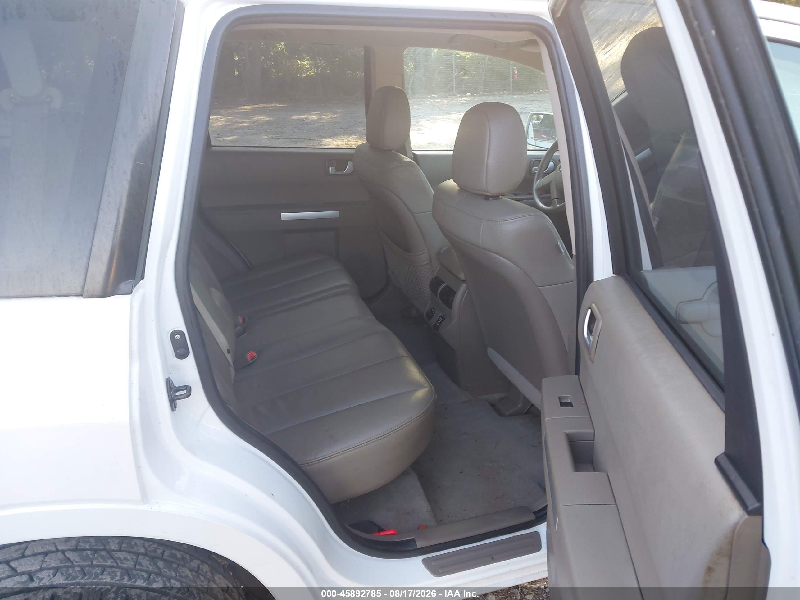 2010 Mitsubishi Endeavor Se White vin: 4A4JM3AS2AE011959