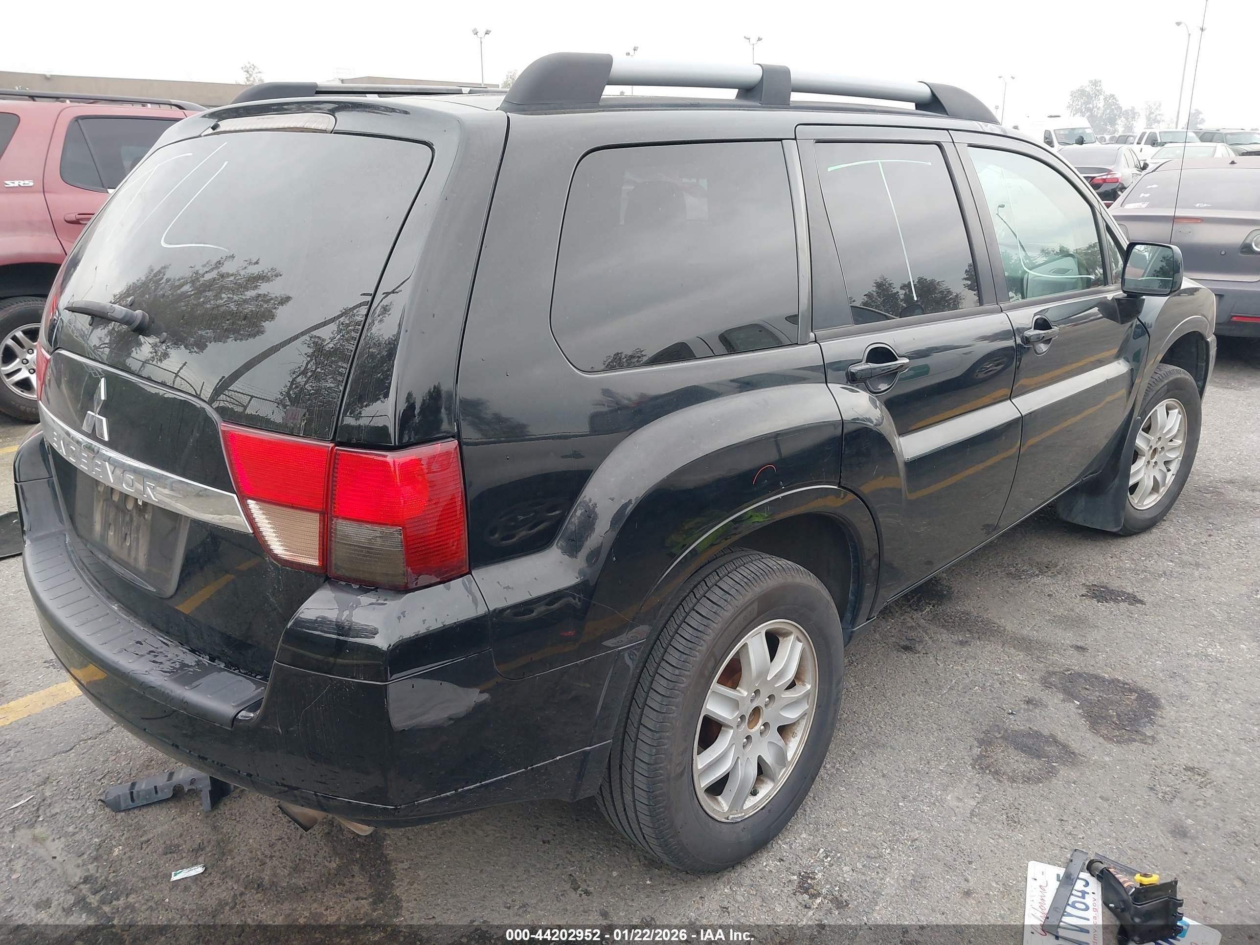2011 Mitsubishi Endeavor   Black vin: 4A4JN2AS0BE025867