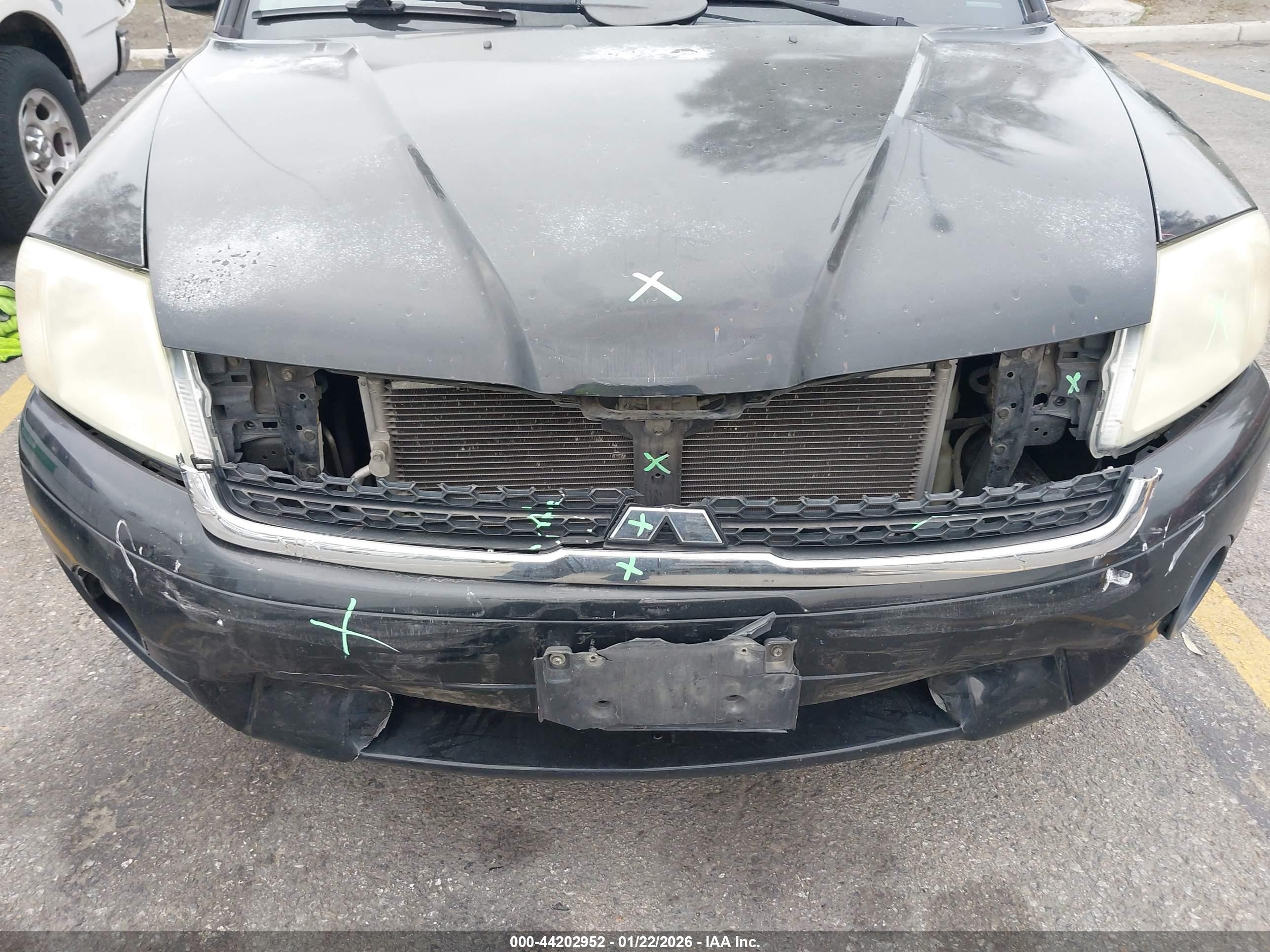 2011 Mitsubishi Endeavor   Black vin: 4A4JN2AS0BE025867