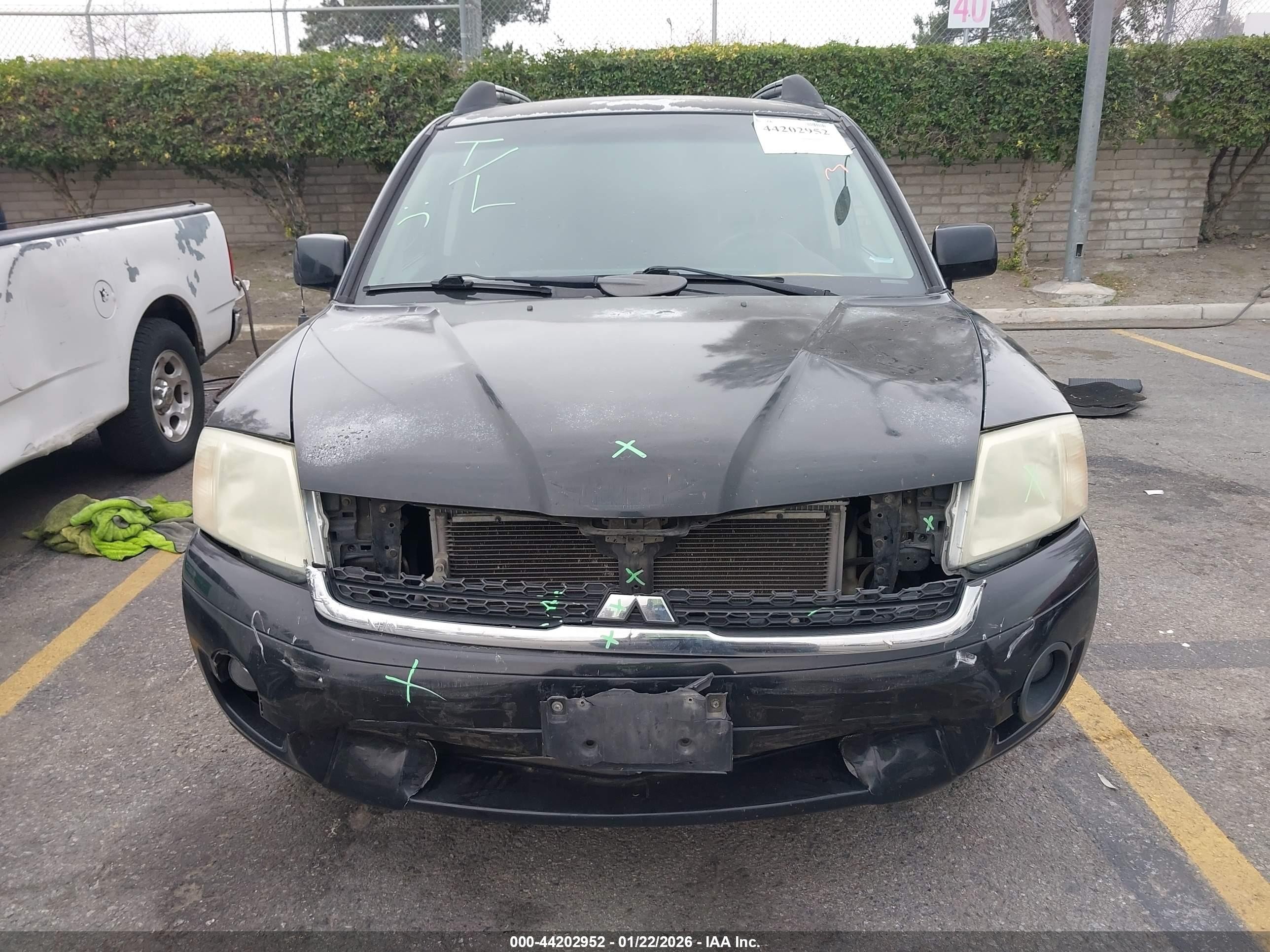 2011 Mitsubishi Endeavor   Black vin: 4A4JN2AS0BE025867