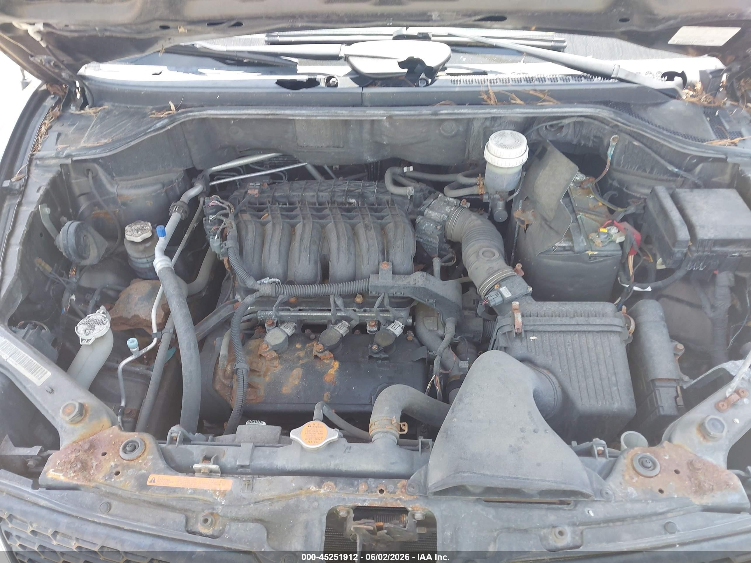 2011 Mitsubishi Endeavor   Серый vin: 4A4JN2AS1BE032617