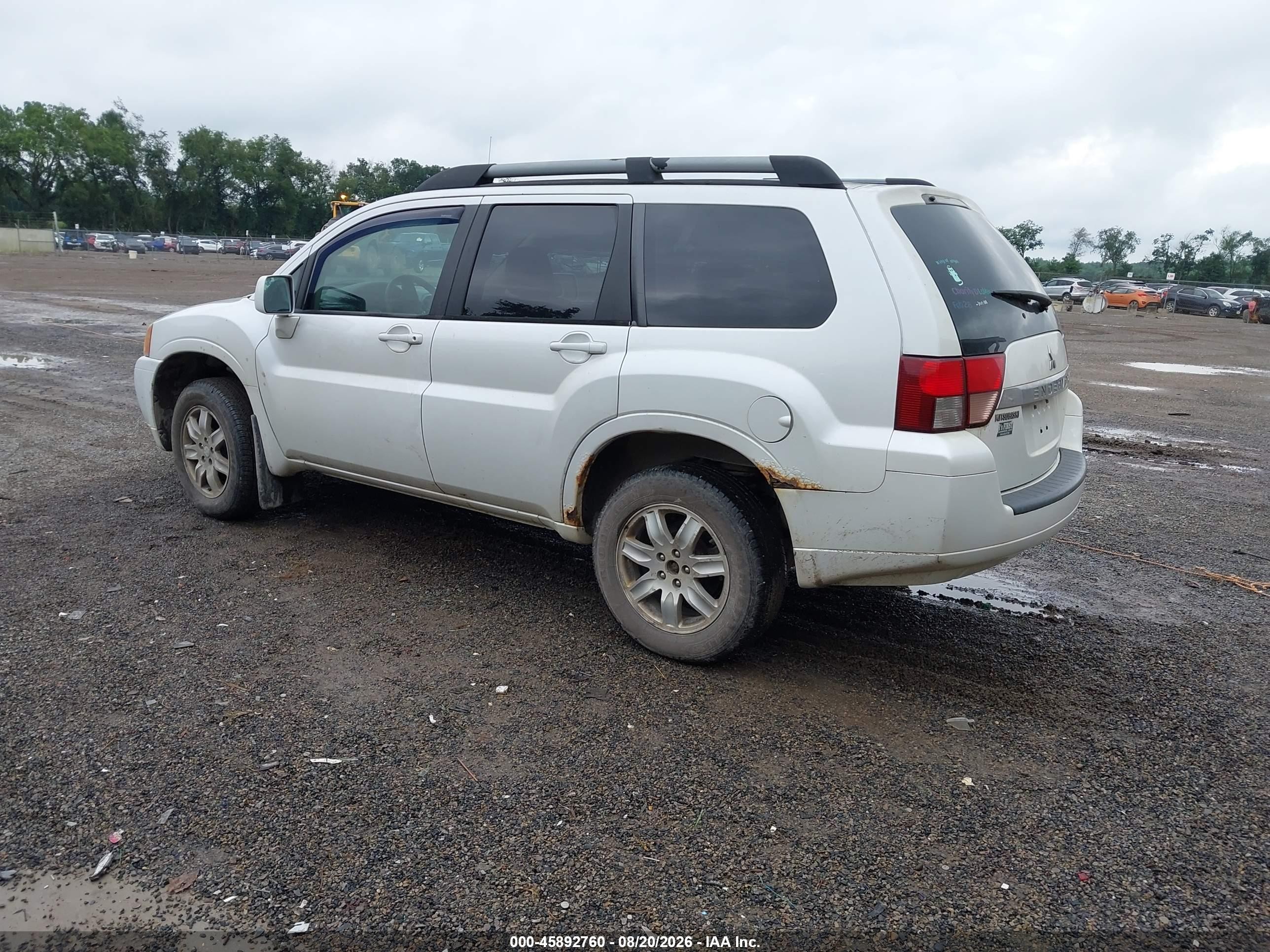 2011 Mitsubishi Endeavor   White vin: 4A4JN2AS3BE025488